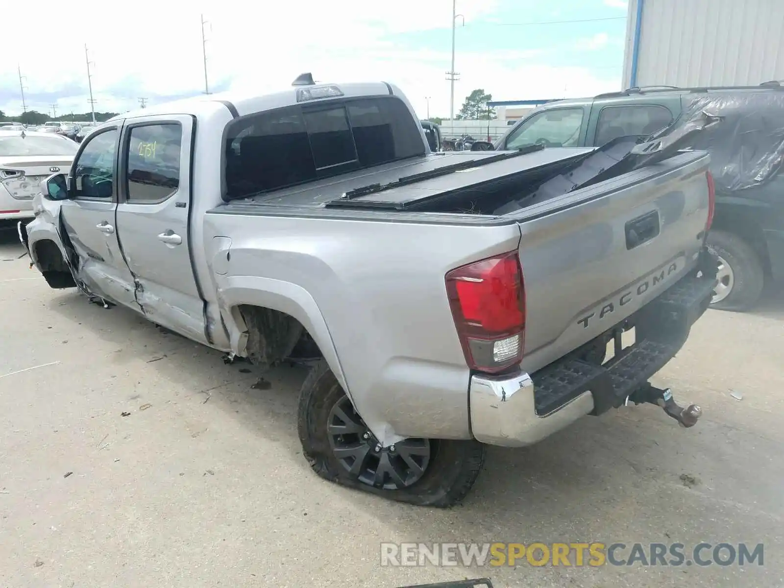 3 Photograph of a damaged car 5TFAZ5CN6LX093651 TOYOTA TACOMA 2020