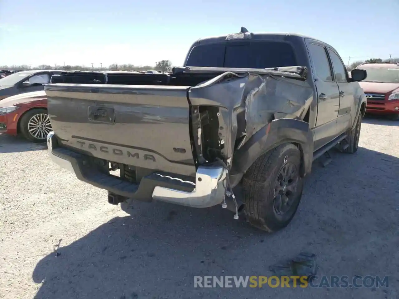 9 Photograph of a damaged car 5TFAZ5CN6LX094394 TOYOTA TACOMA 2020