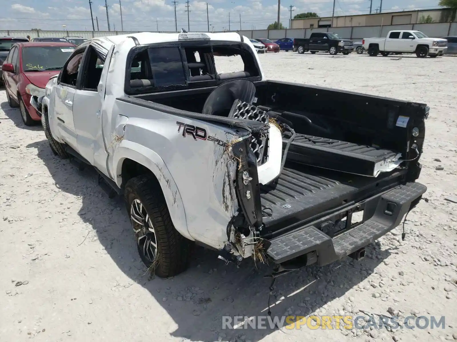 3 Photograph of a damaged car 5TFAZ5CN7LX088572 TOYOTA TACOMA 2020