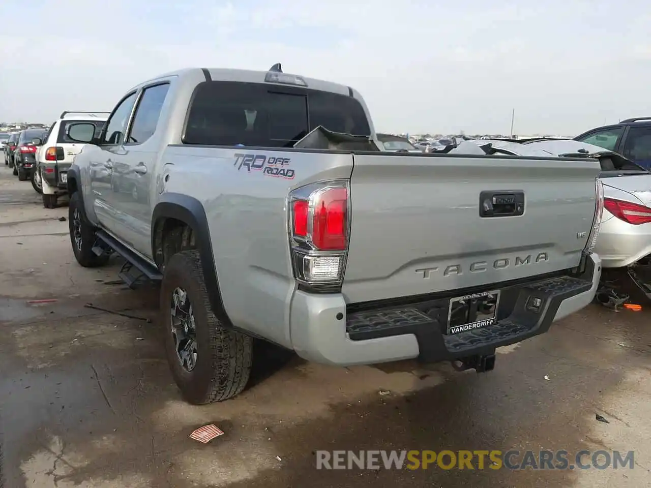 3 Photograph of a damaged car 5TFAZ5CN8LX090797 TOYOTA TACOMA 2020