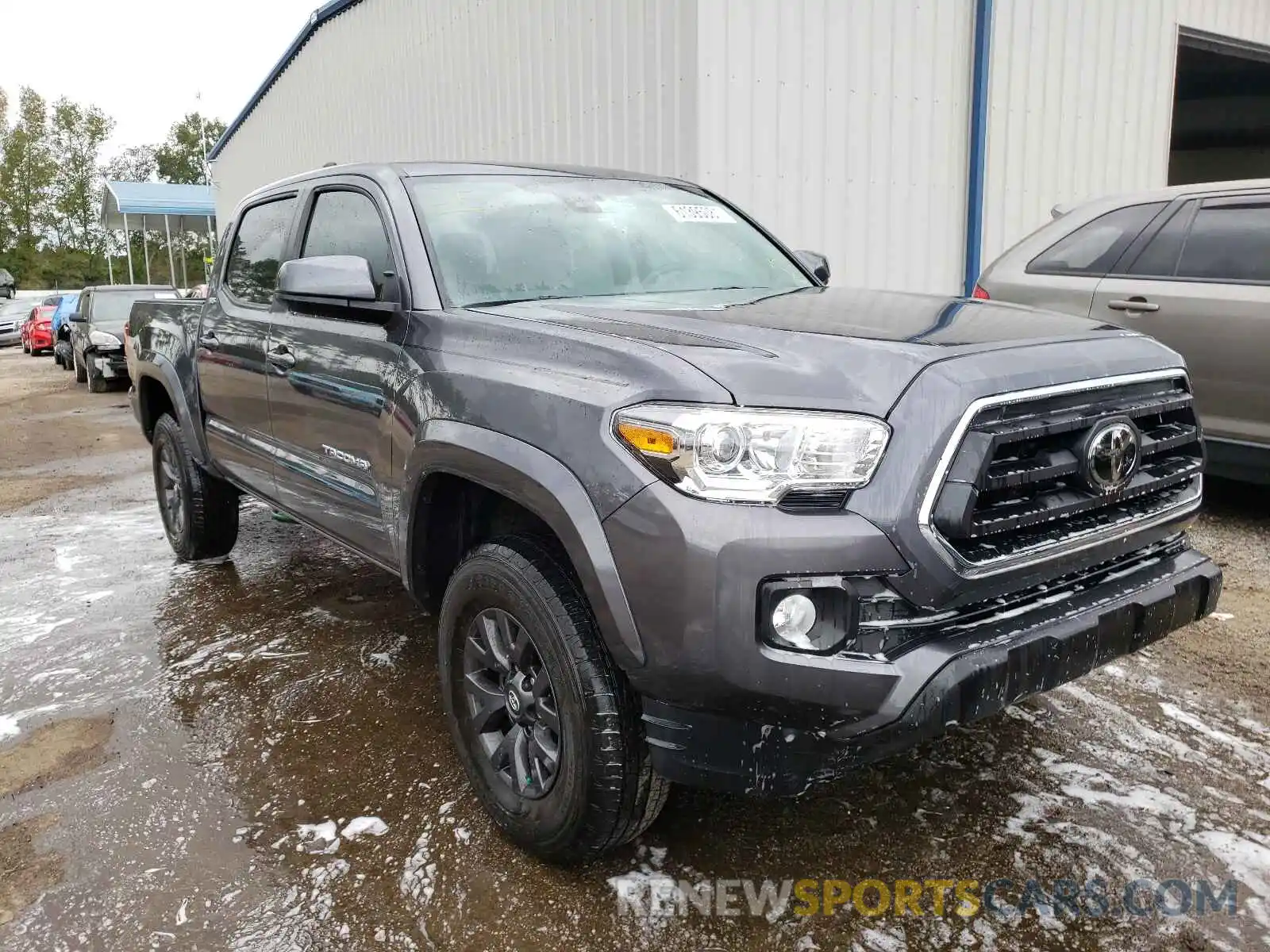 1 Photograph of a damaged car 5TFAZ5CN8LX091142 TOYOTA TACOMA 2020