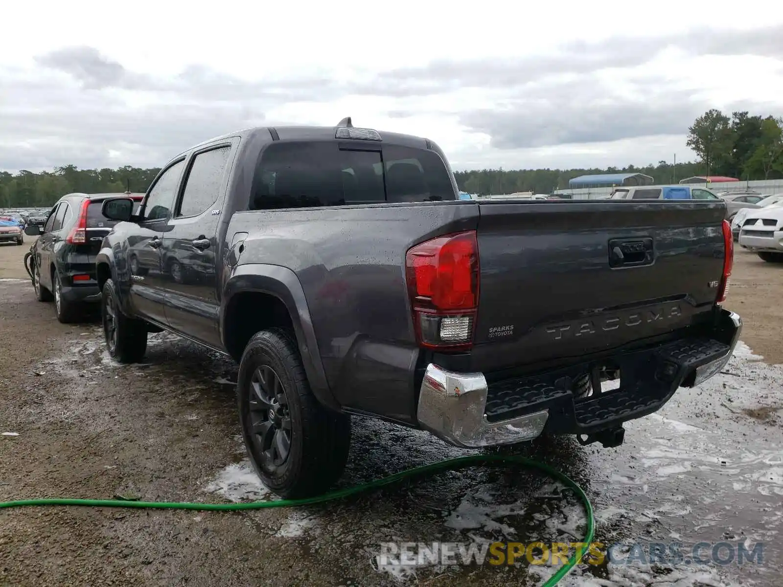 3 Photograph of a damaged car 5TFAZ5CN8LX091142 TOYOTA TACOMA 2020