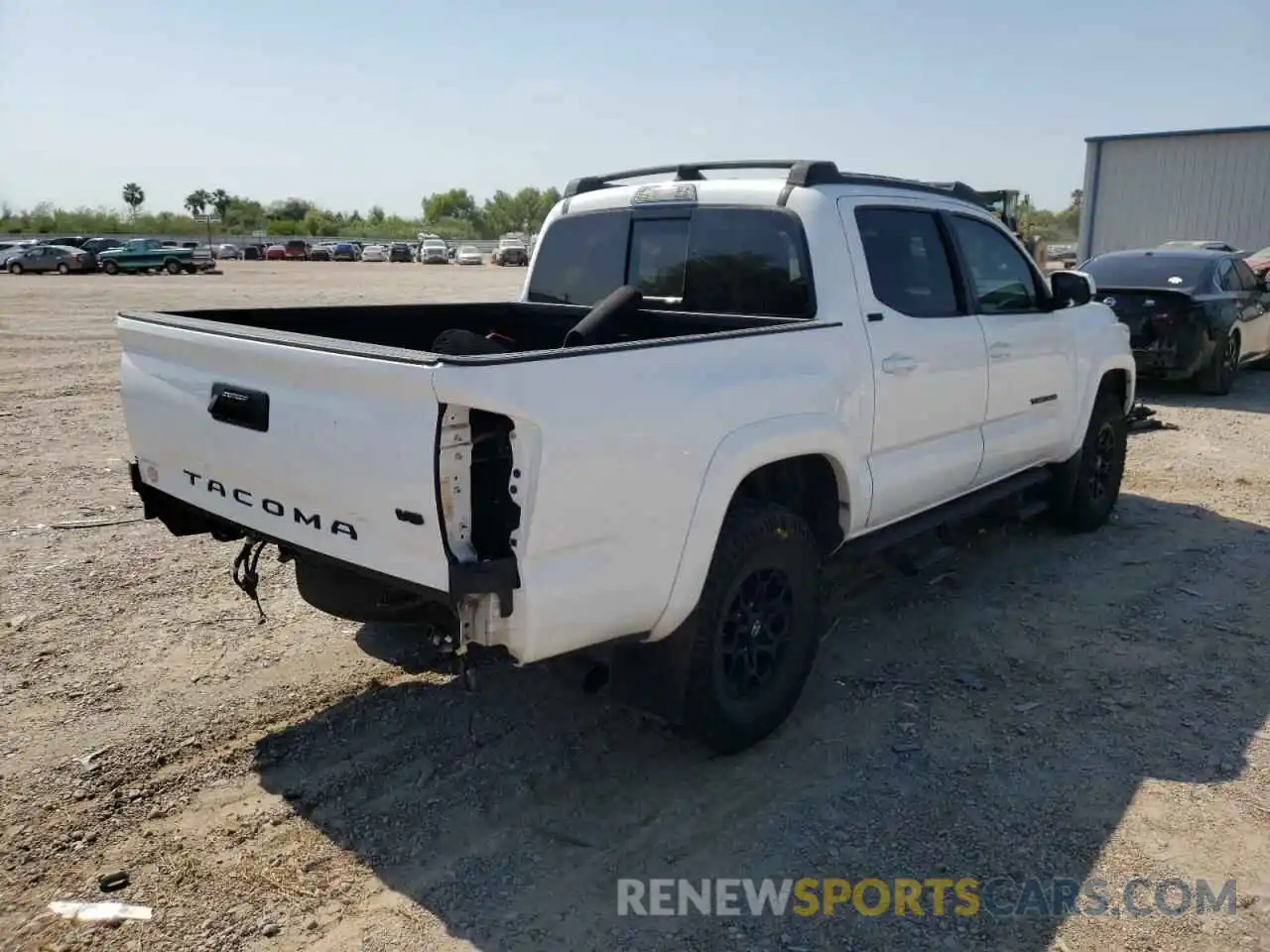 4 Photograph of a damaged car 5TFAZ5CN8LX091559 TOYOTA TACOMA 2020