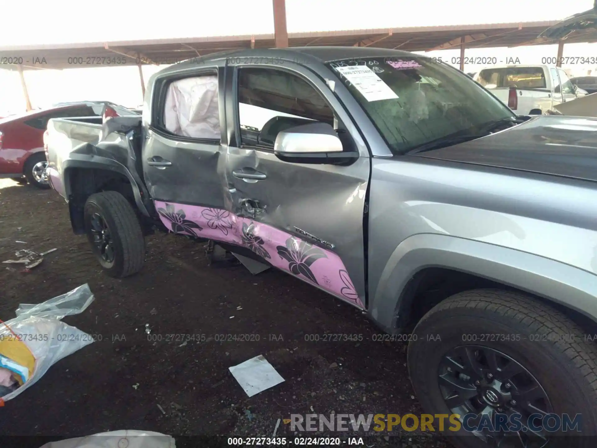 6 Photograph of a damaged car 5TFAZ5CN9LX087617 TOYOTA TACOMA 2020