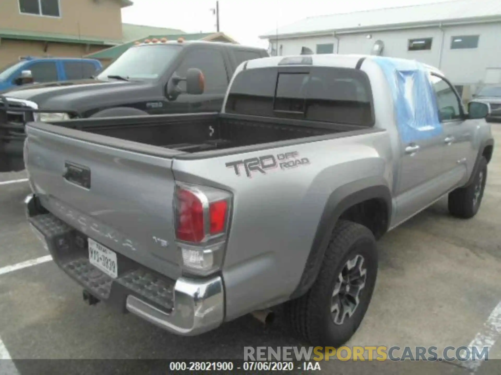 2 Photograph of a damaged car 5TFAZ5CN9LX092333 TOYOTA TACOMA 2020