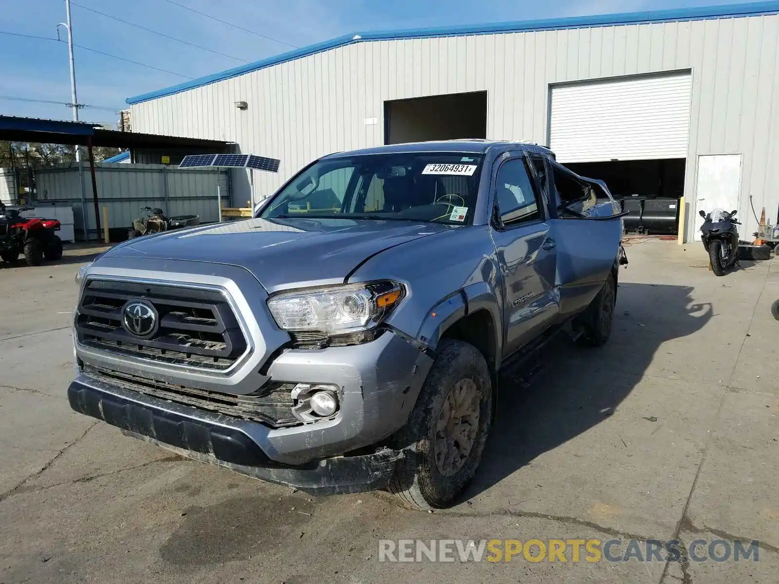 2 Photograph of a damaged car 5TFAZ5CNXLX087786 TOYOTA TACOMA 2020