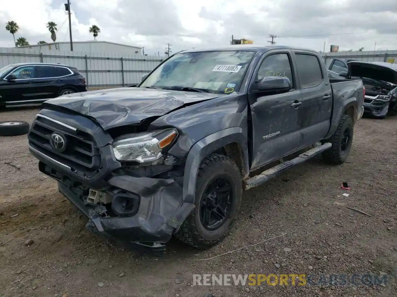 2 Photograph of a damaged car 5TFAZ5CNXLX088923 TOYOTA TACOMA 2020