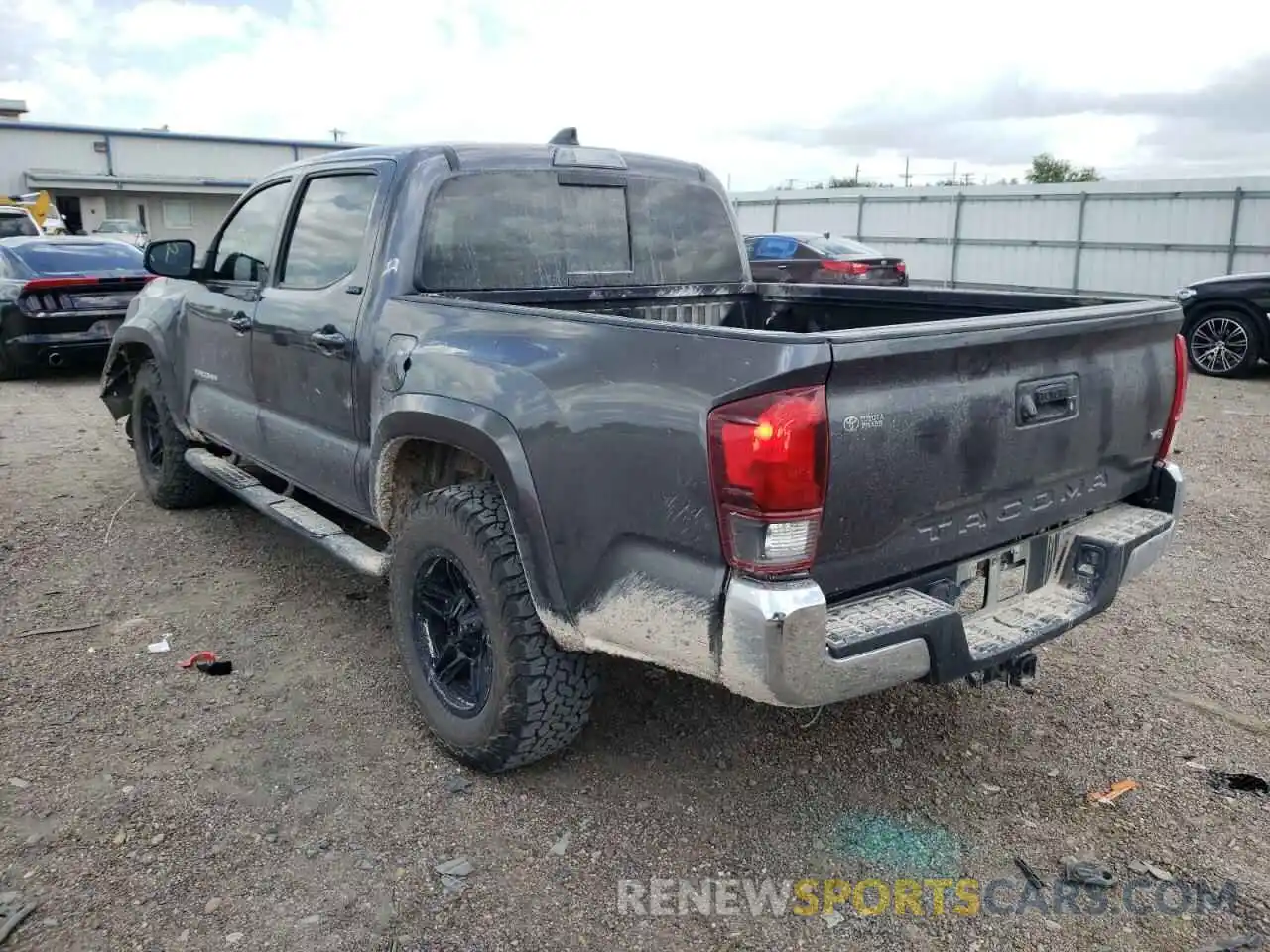 3 Photograph of a damaged car 5TFAZ5CNXLX088923 TOYOTA TACOMA 2020