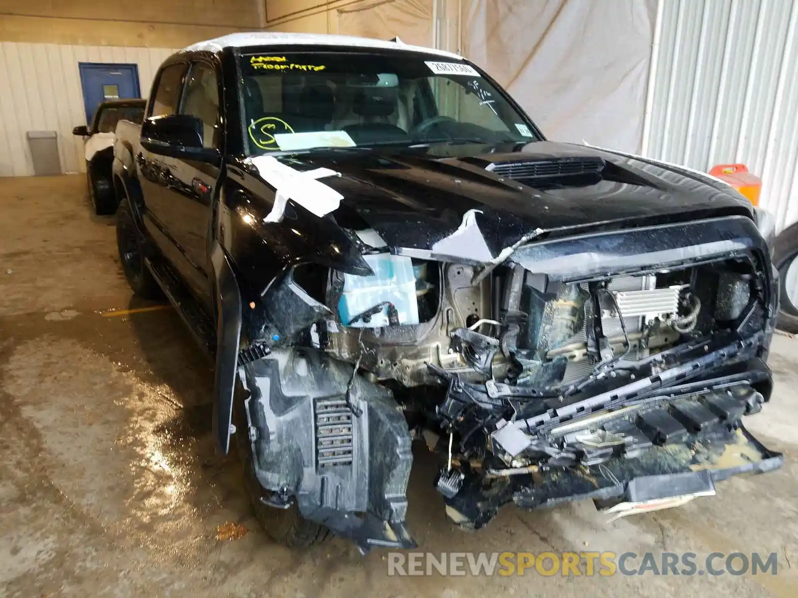 1 Photograph of a damaged car 5TFCZ5AN0LX214301 TOYOTA TACOMA 2020