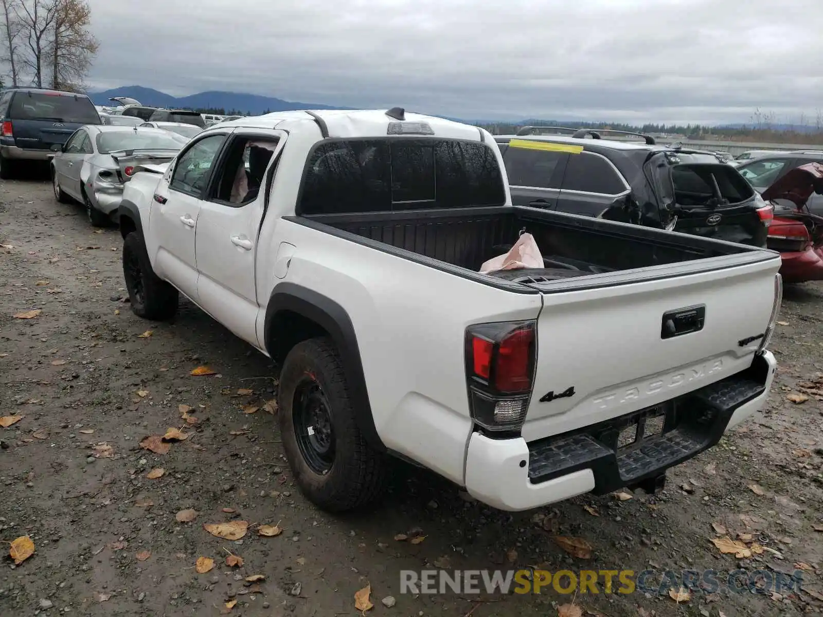 3 Photograph of a damaged car 5TFCZ5AN0LX218526 TOYOTA TACOMA 2020