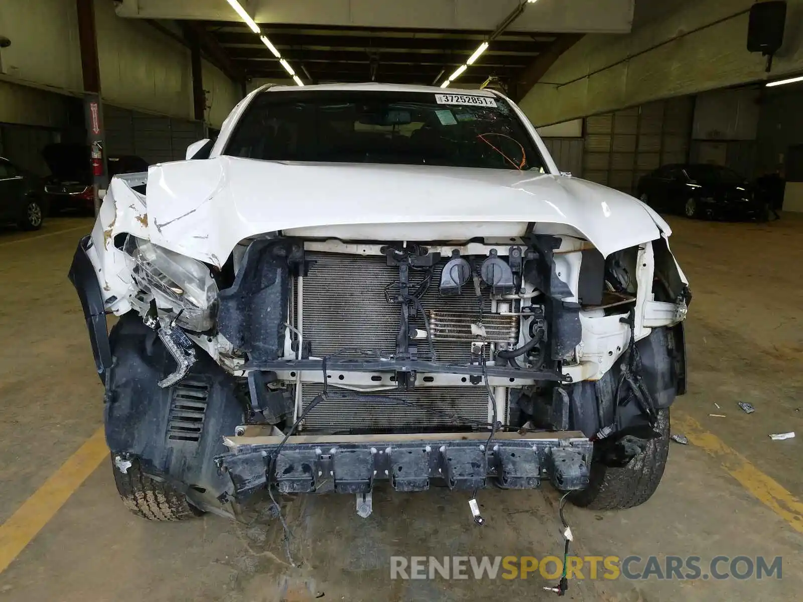 9 Photograph of a damaged car 5TFCZ5AN0LX222298 TOYOTA TACOMA 2020