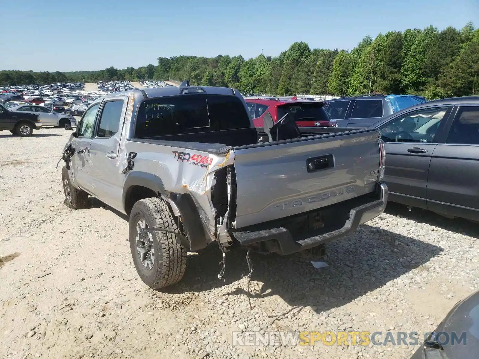 3 Photograph of a damaged car 5TFCZ5AN0LX224407 TOYOTA TACOMA 2020