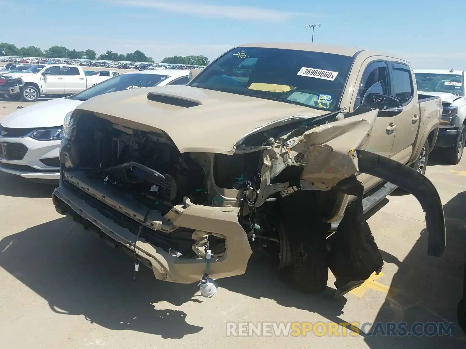 2 Photograph of a damaged car 5TFCZ5AN0LX229445 TOYOTA TACOMA 2020