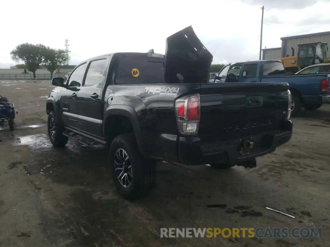 3 Photograph of a damaged car 5TFCZ5AN0LX230000 TOYOTA TACOMA 2020