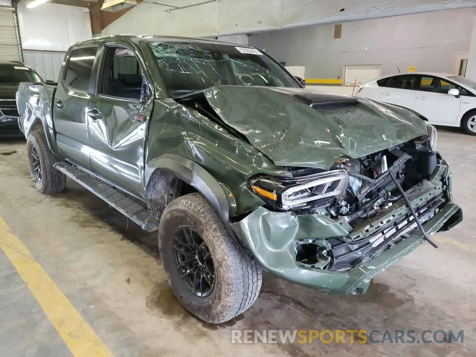 1 Photograph of a damaged car 5TFCZ5AN0LX230322 TOYOTA TACOMA 2020