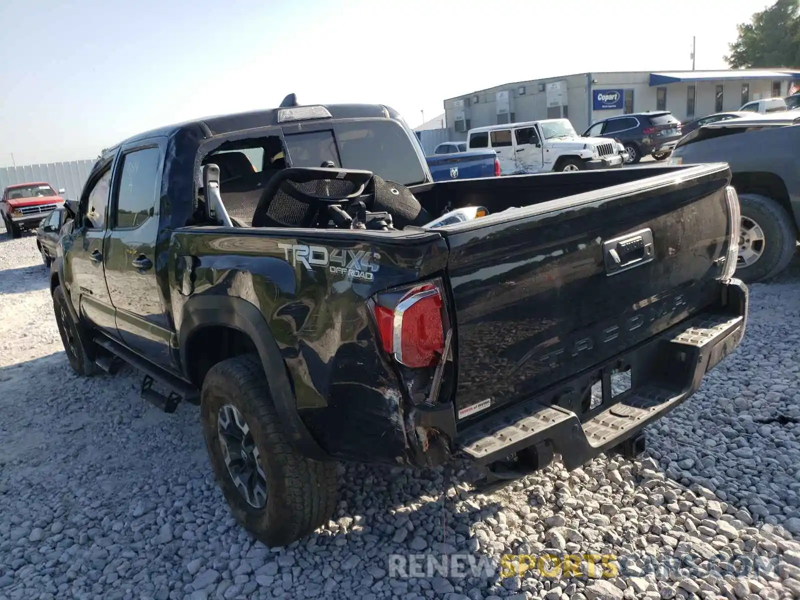 3 Photograph of a damaged car 5TFCZ5AN0LX233964 TOYOTA TACOMA 2020