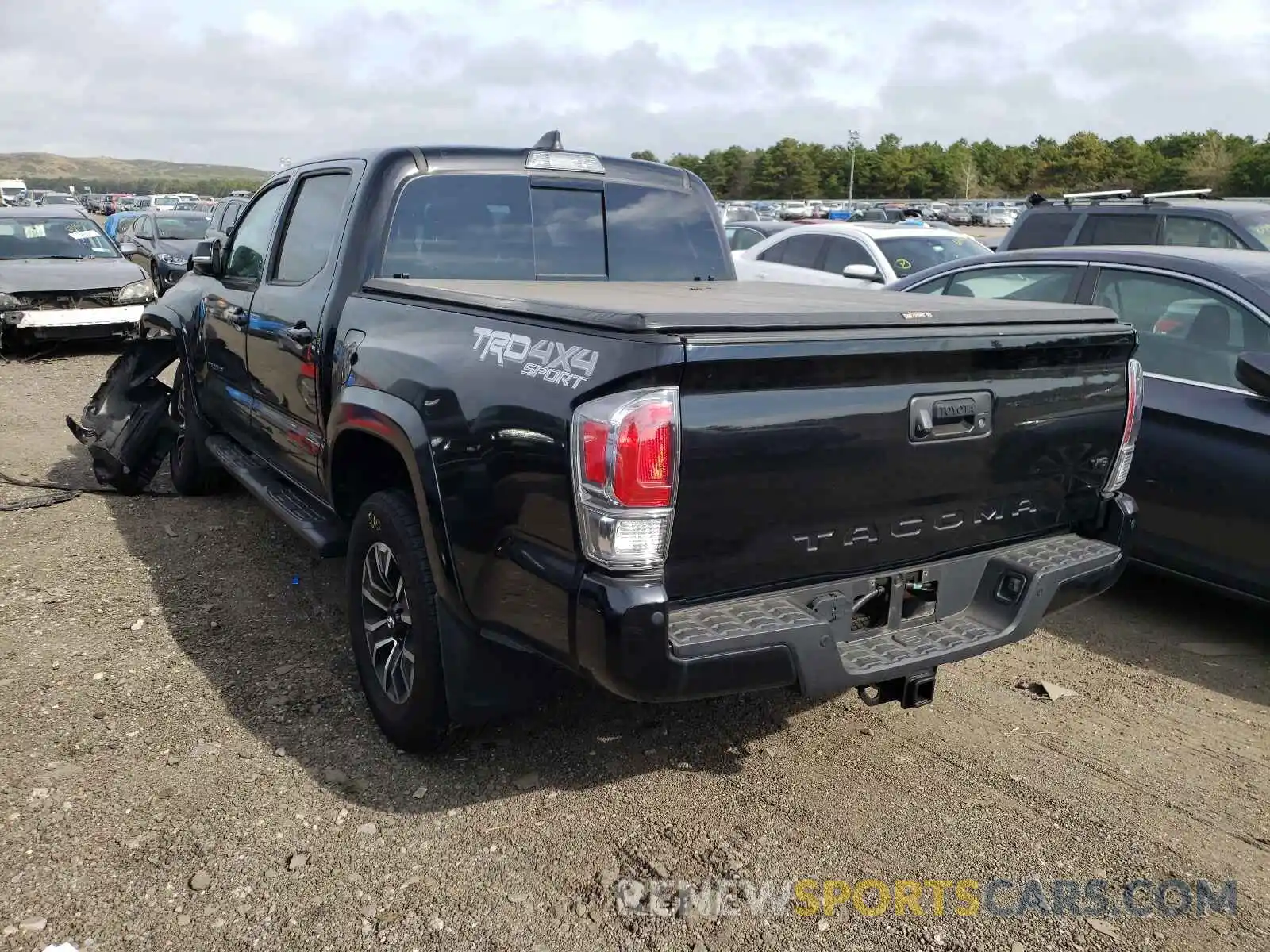 3 Photograph of a damaged car 5TFCZ5AN0LX234015 TOYOTA TACOMA 2020