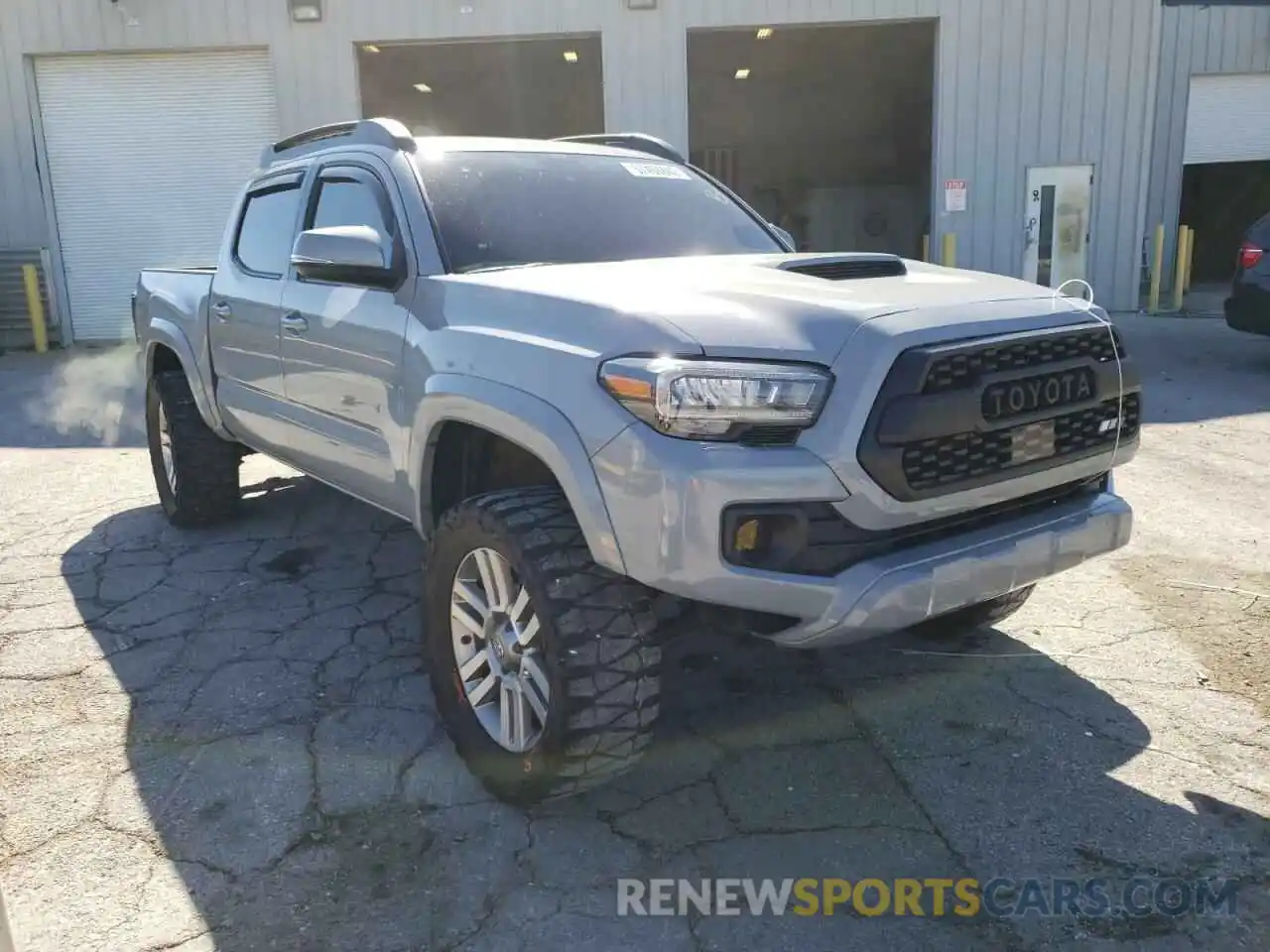 1 Photograph of a damaged car 5TFCZ5AN0LX236735 TOYOTA TACOMA 2020