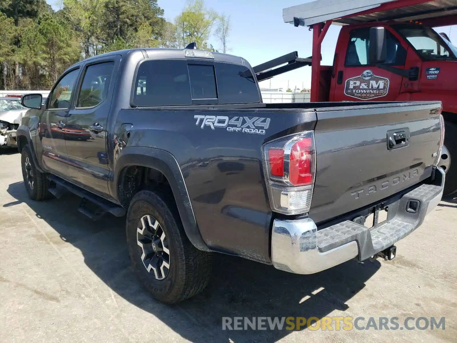 3 Photograph of a damaged car 5TFCZ5AN0LX238551 TOYOTA TACOMA 2020