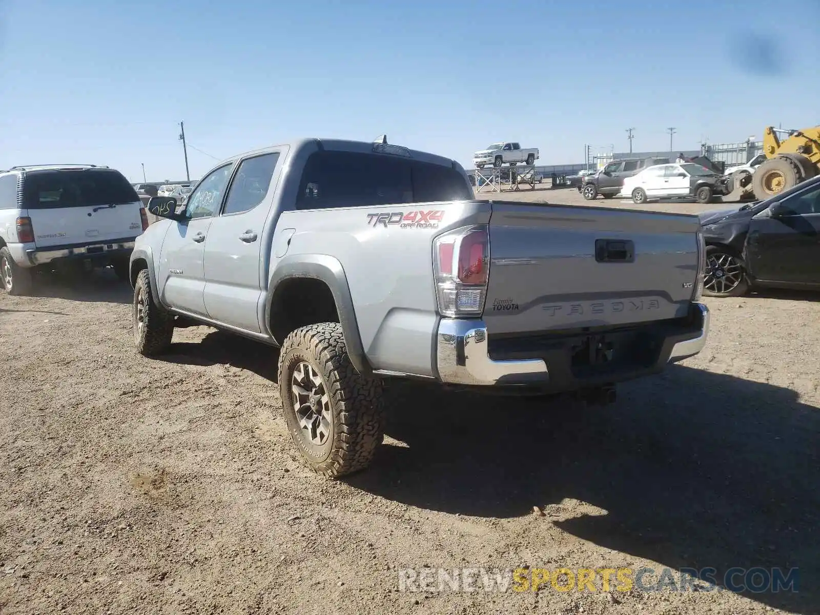 3 Photograph of a damaged car 5TFCZ5AN1LX214646 TOYOTA TACOMA 2020