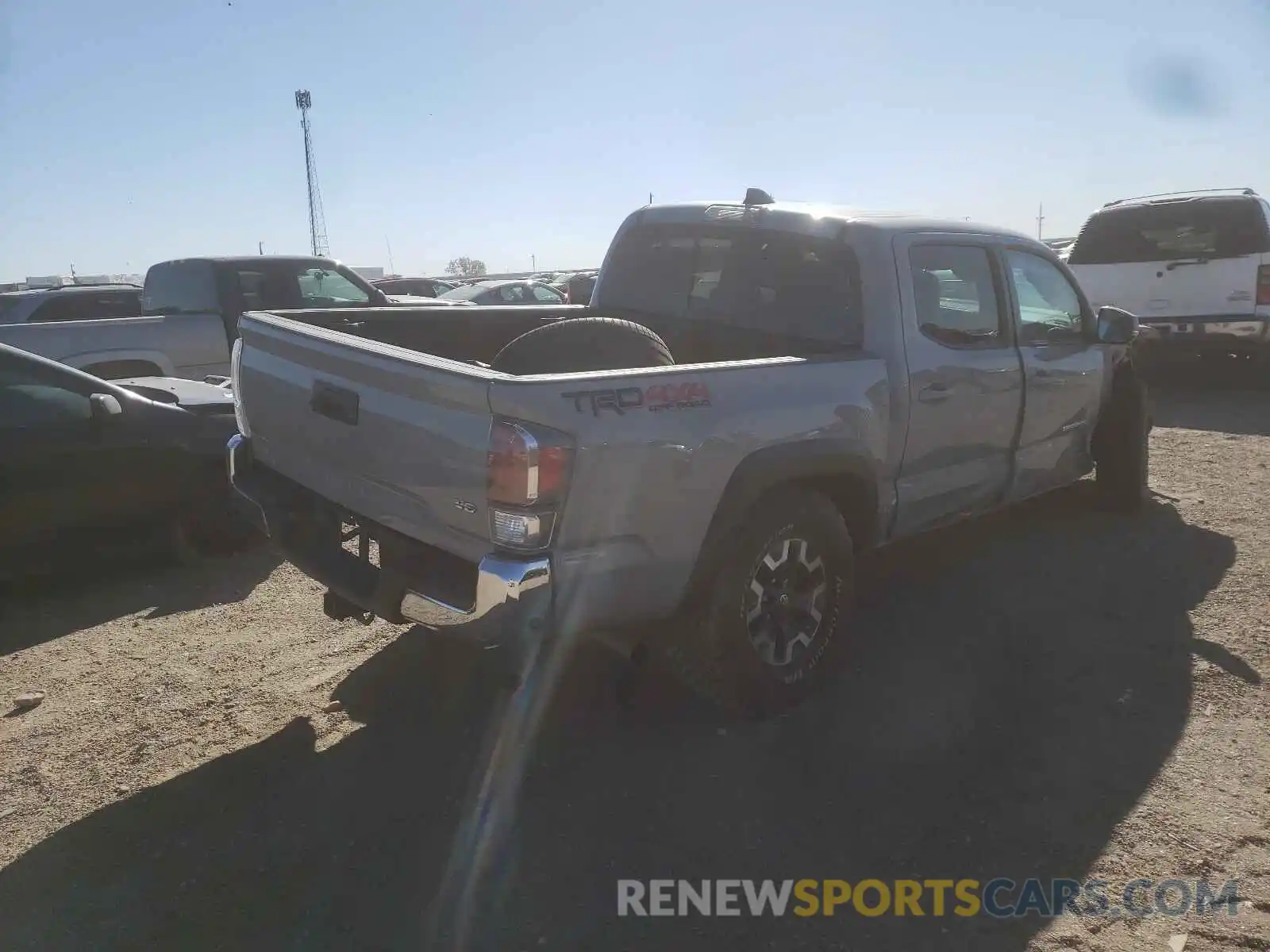 4 Photograph of a damaged car 5TFCZ5AN1LX214646 TOYOTA TACOMA 2020