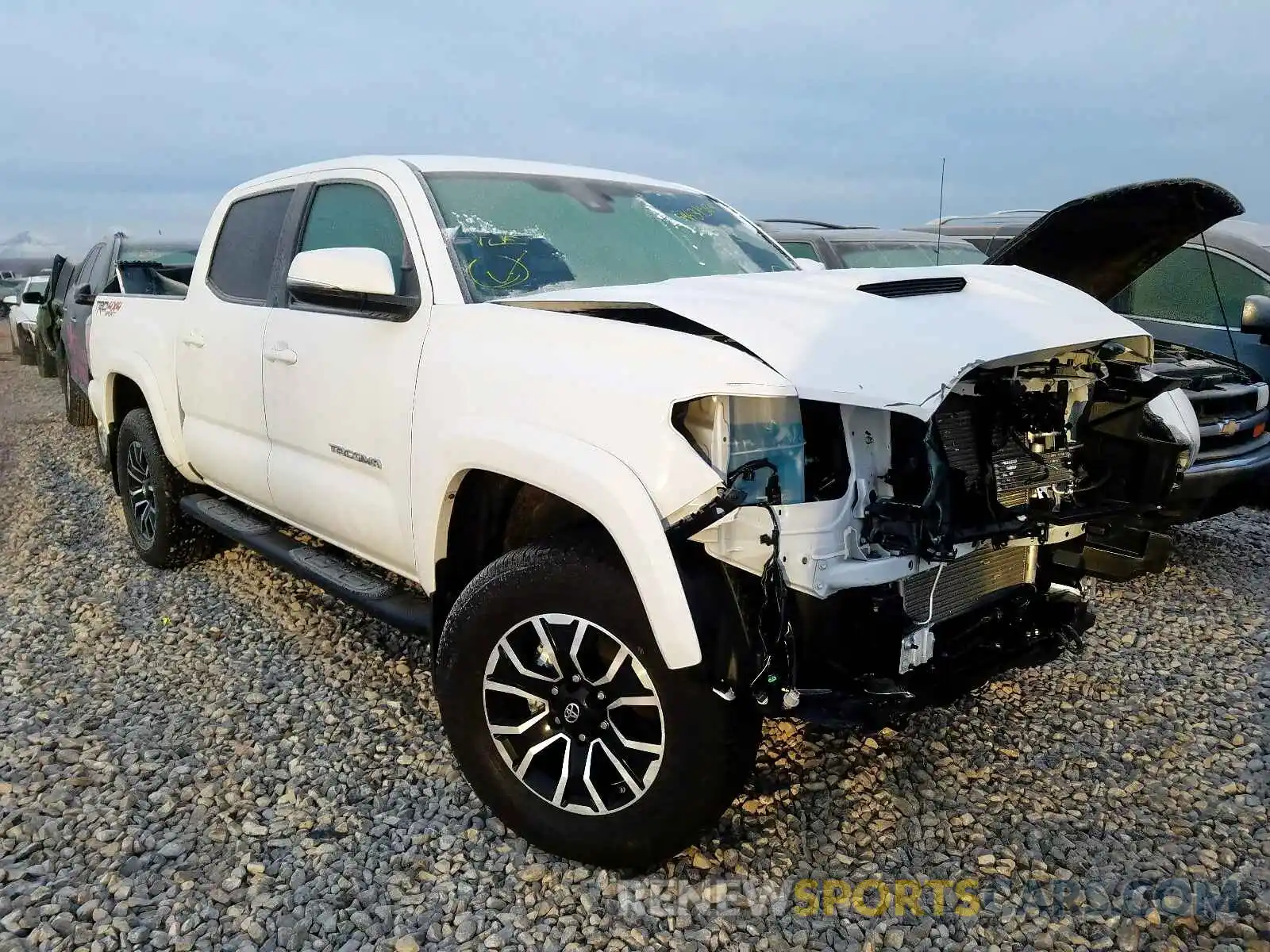 1 Photograph of a damaged car 5TFCZ5AN1LX214985 TOYOTA TACOMA 2020