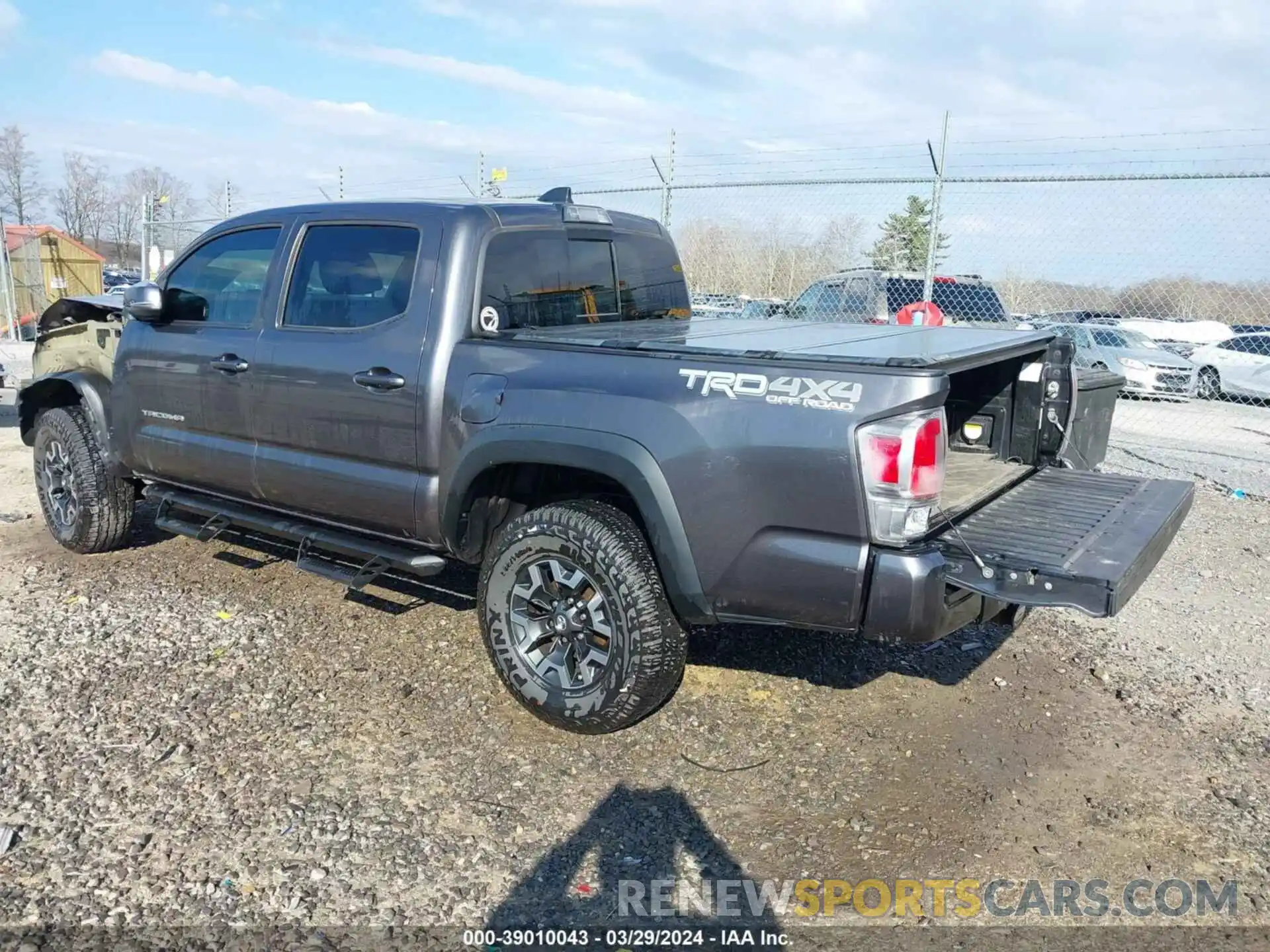 3 Photograph of a damaged car 5TFCZ5AN1LX216588 TOYOTA TACOMA 2020