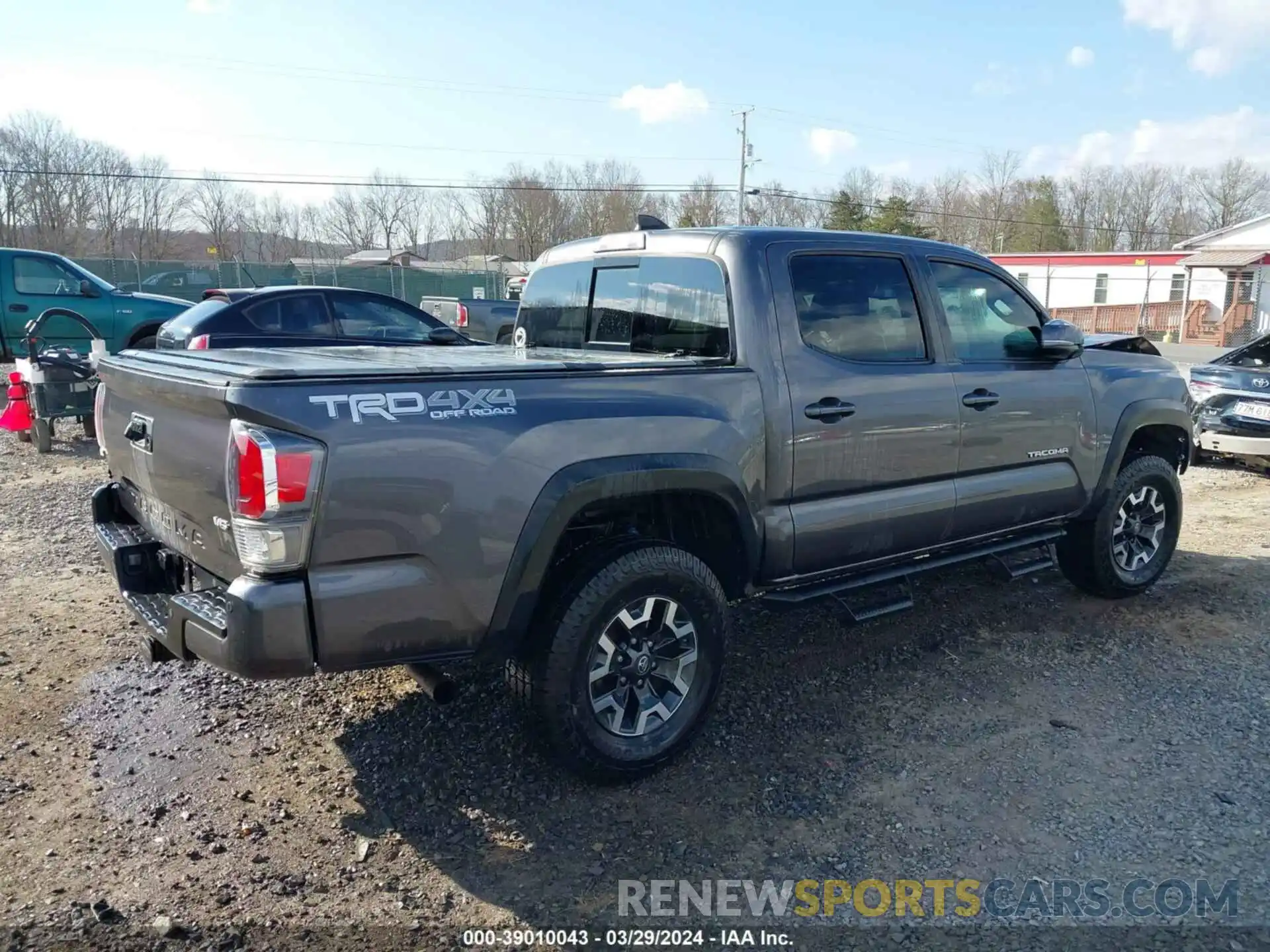 4 Photograph of a damaged car 5TFCZ5AN1LX216588 TOYOTA TACOMA 2020