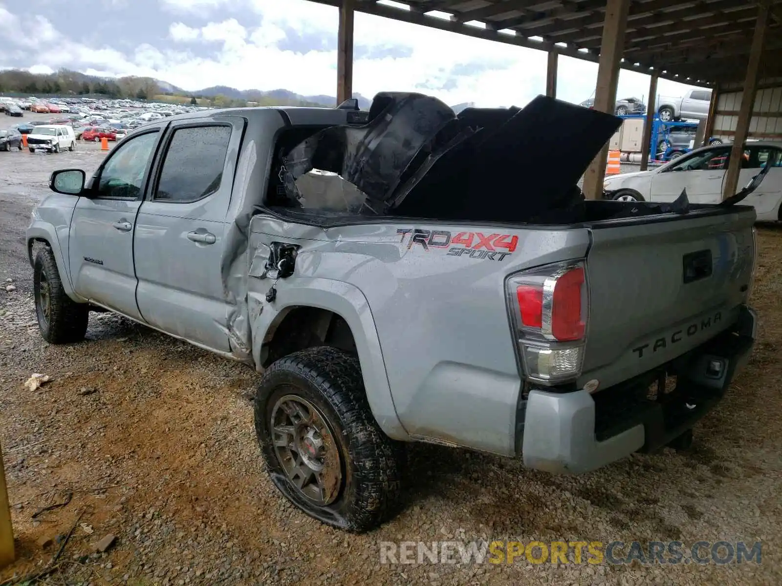 3 Photograph of a damaged car 5TFCZ5AN1LX222276 TOYOTA TACOMA 2020