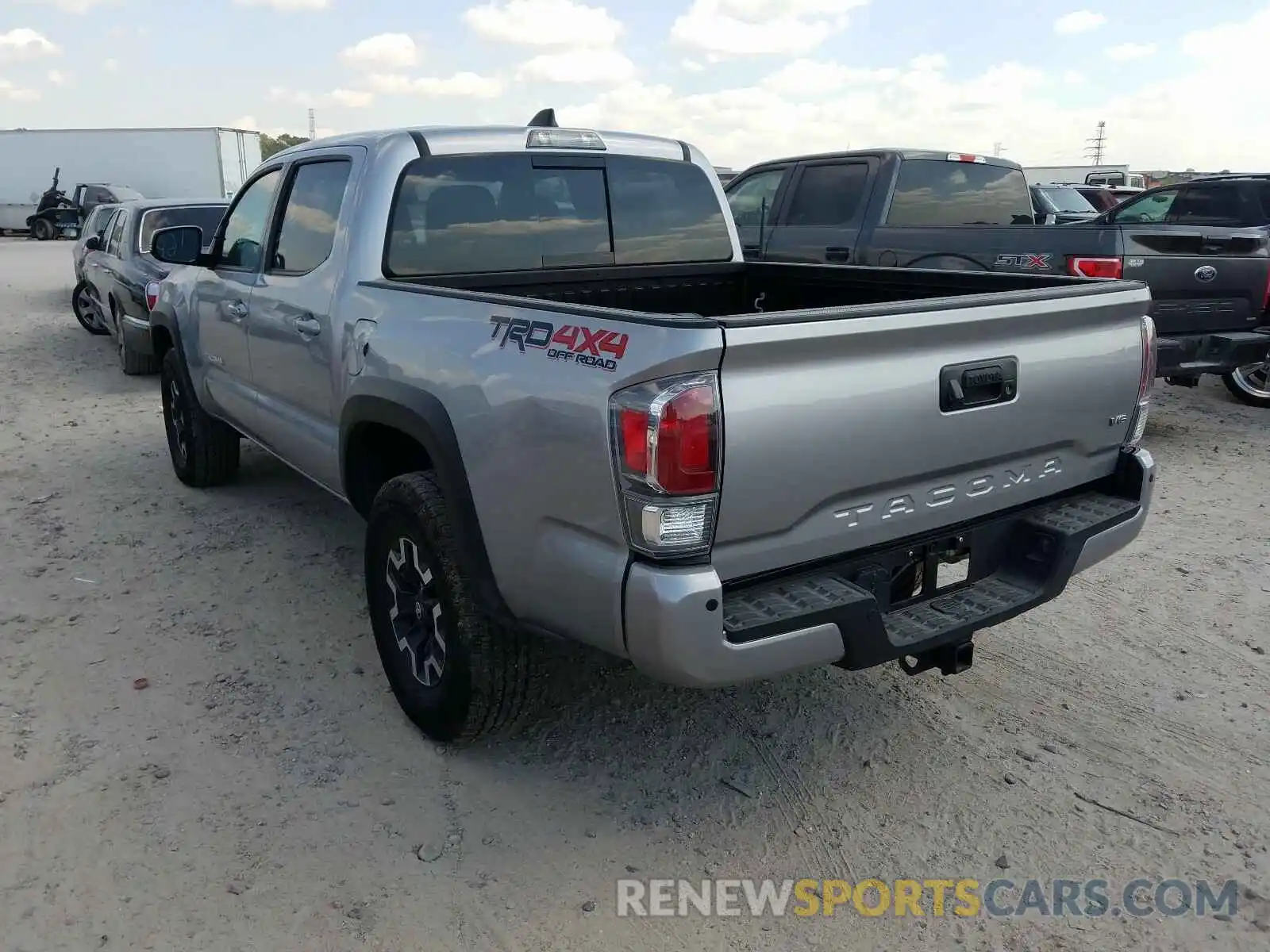 3 Photograph of a damaged car 5TFCZ5AN1LX223976 TOYOTA TACOMA 2020