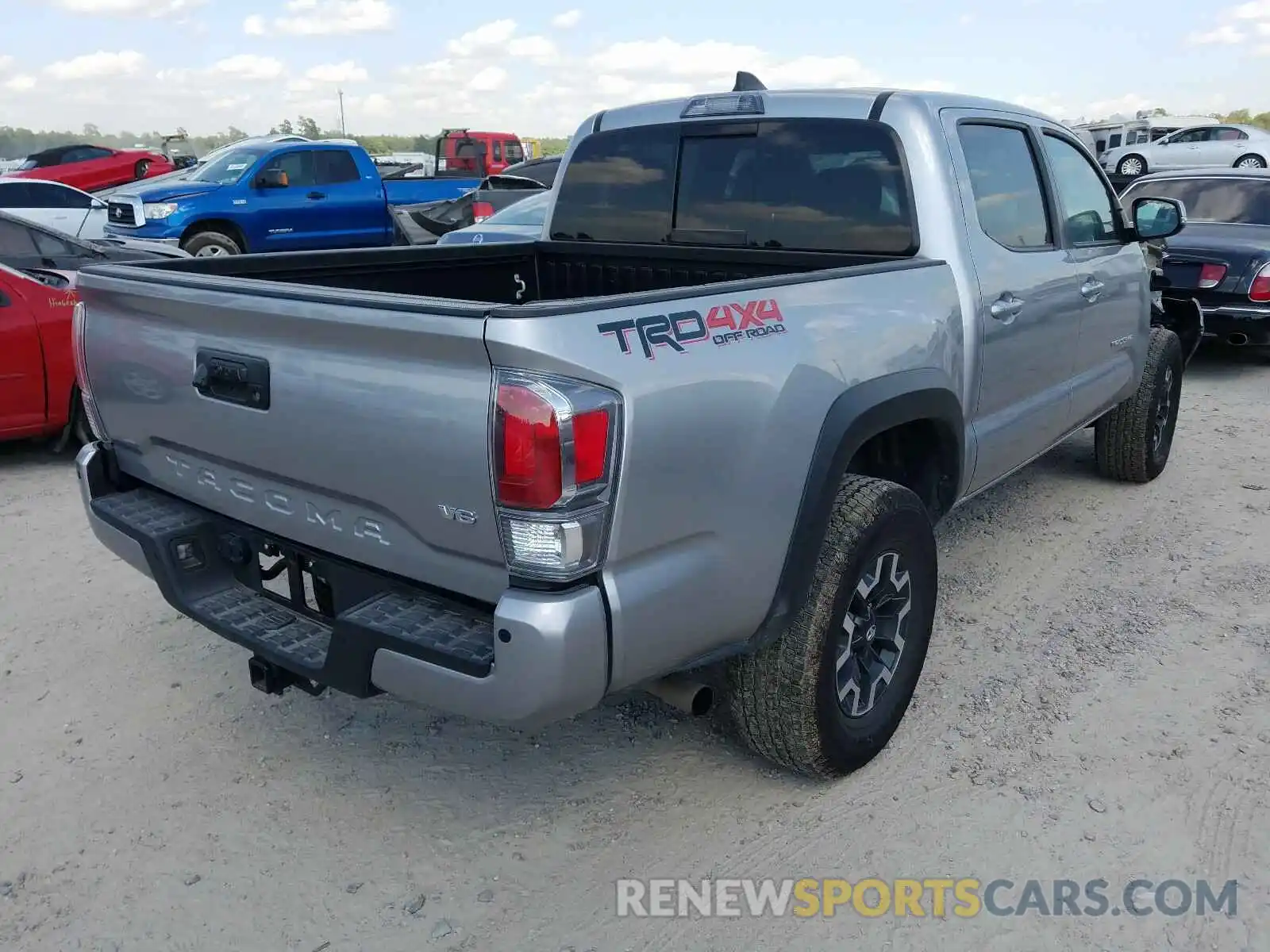 4 Photograph of a damaged car 5TFCZ5AN1LX223976 TOYOTA TACOMA 2020