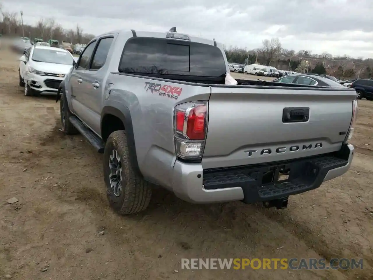 3 Photograph of a damaged car 5TFCZ5AN1LX224688 TOYOTA TACOMA 2020