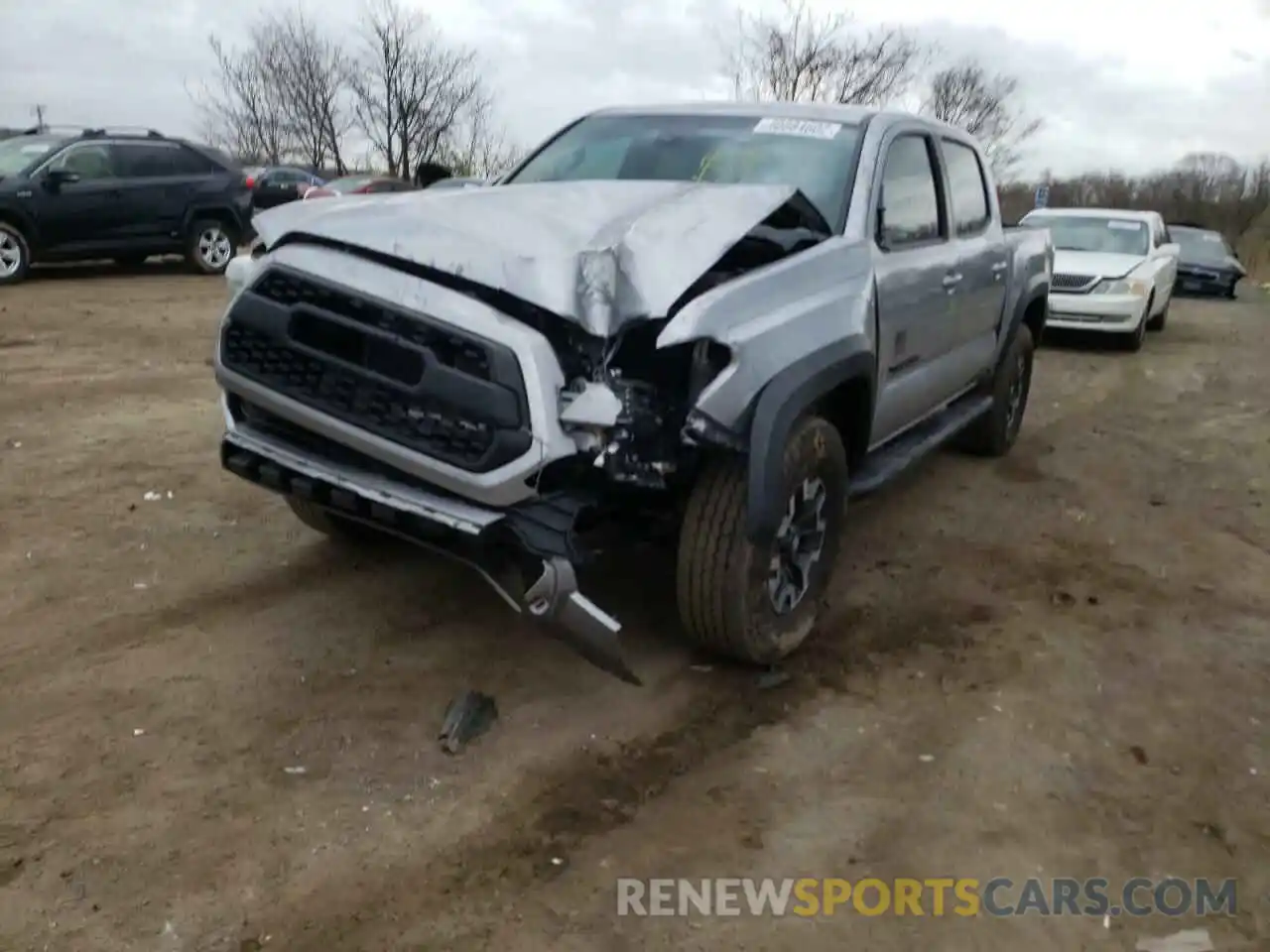 9 Photograph of a damaged car 5TFCZ5AN1LX224688 TOYOTA TACOMA 2020