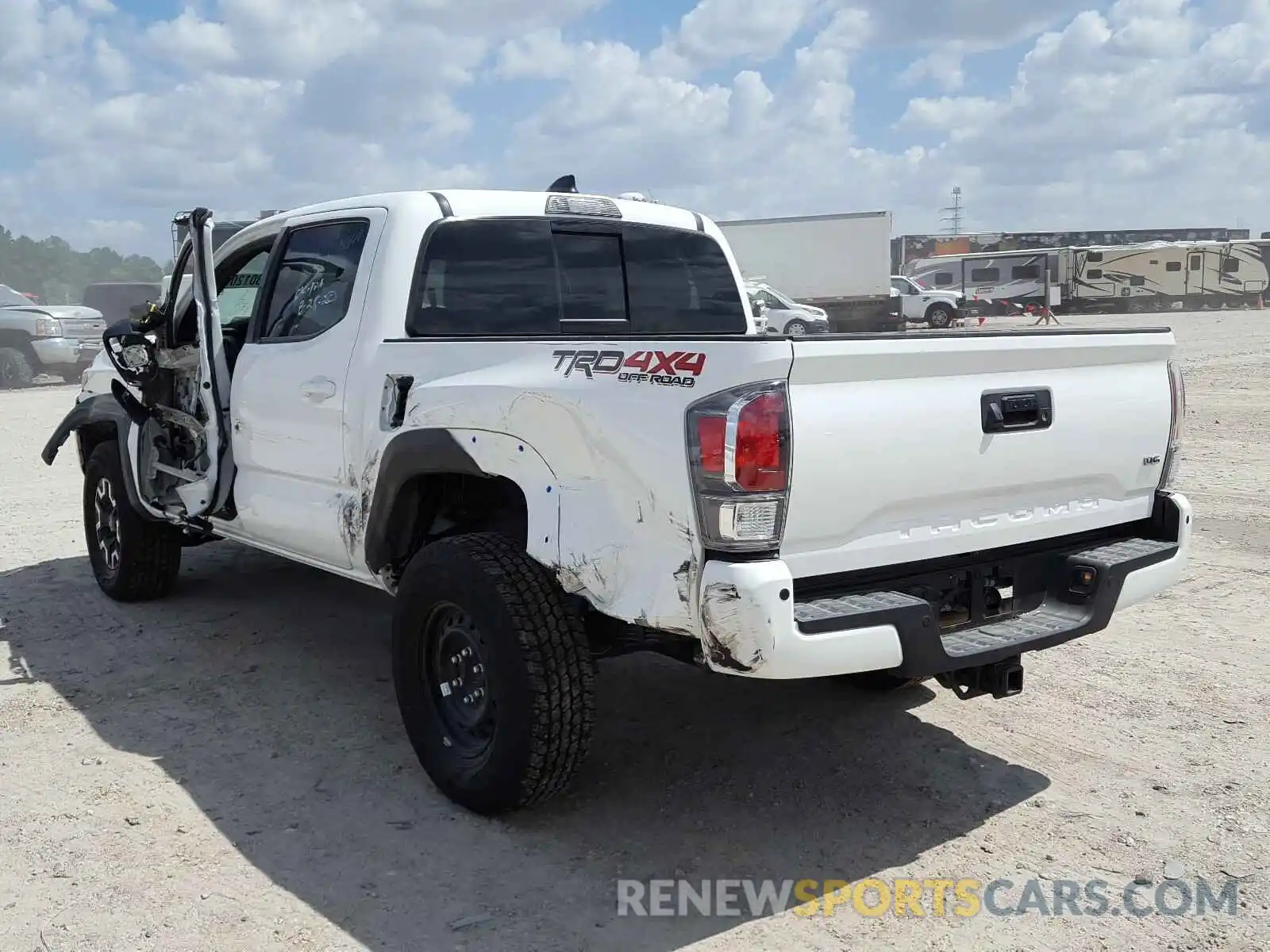 3 Photograph of a damaged car 5TFCZ5AN1LX230359 TOYOTA TACOMA 2020