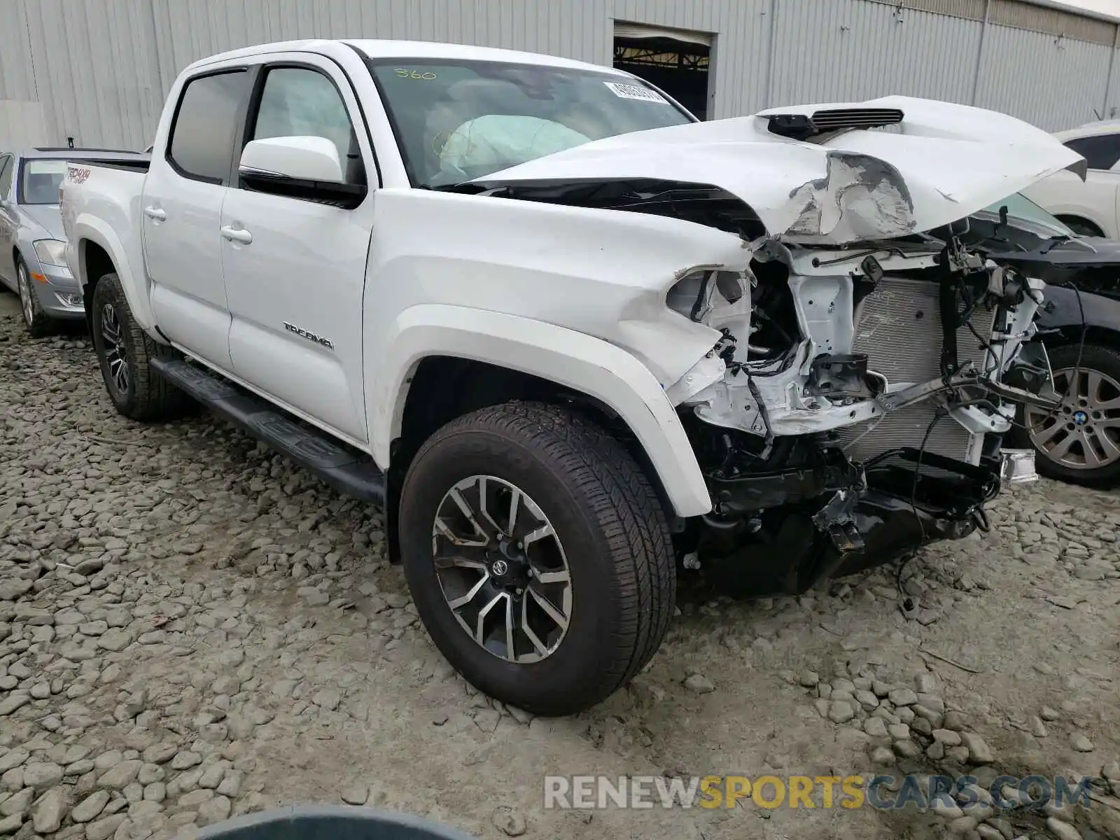 1 Photograph of a damaged car 5TFCZ5AN1LX233102 TOYOTA TACOMA 2020