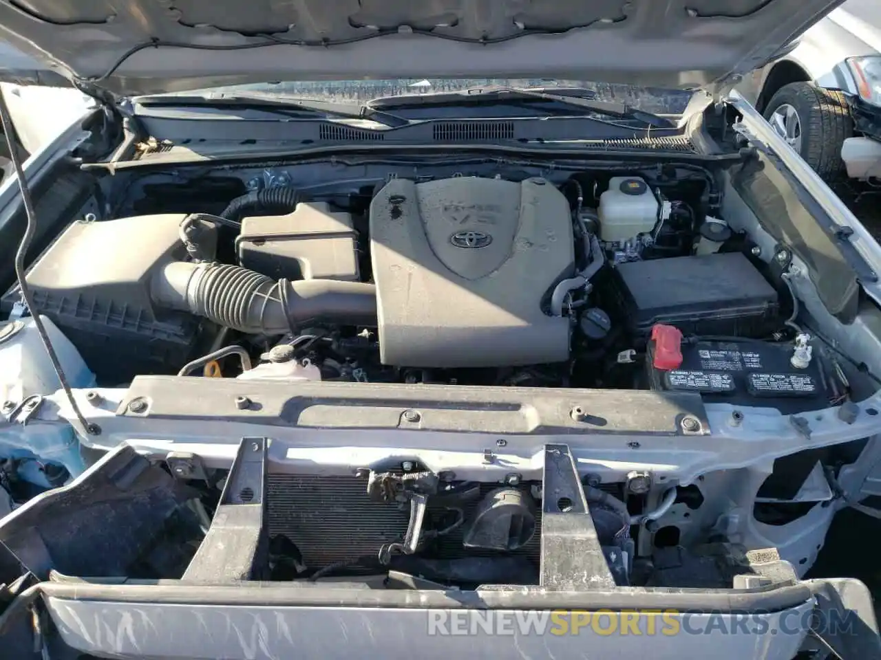 7 Photograph of a damaged car 5TFCZ5AN1LX233715 TOYOTA TACOMA 2020