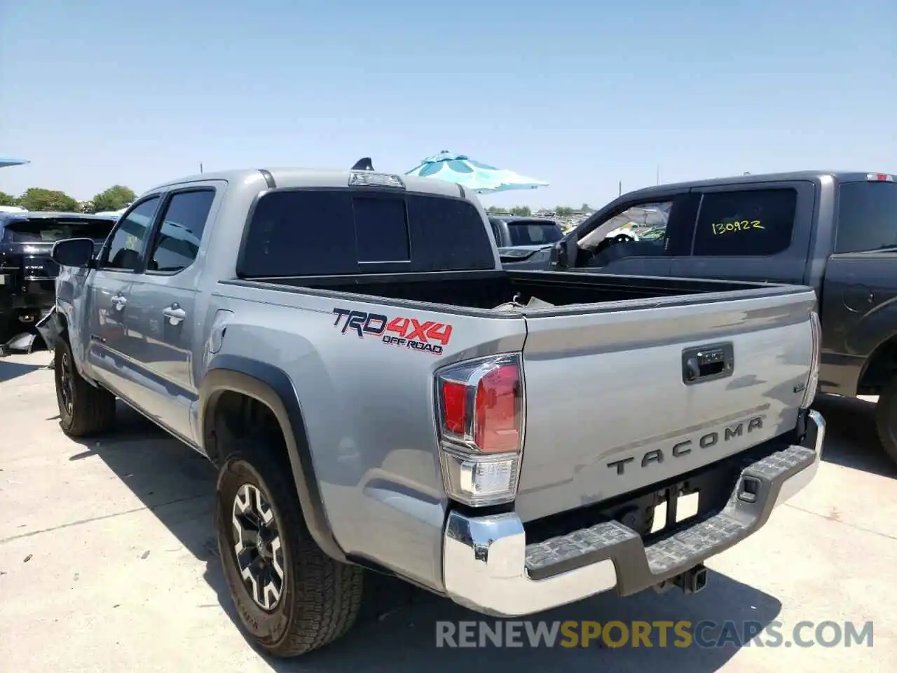 3 Photograph of a damaged car 5TFCZ5AN1LX235481 TOYOTA TACOMA 2020