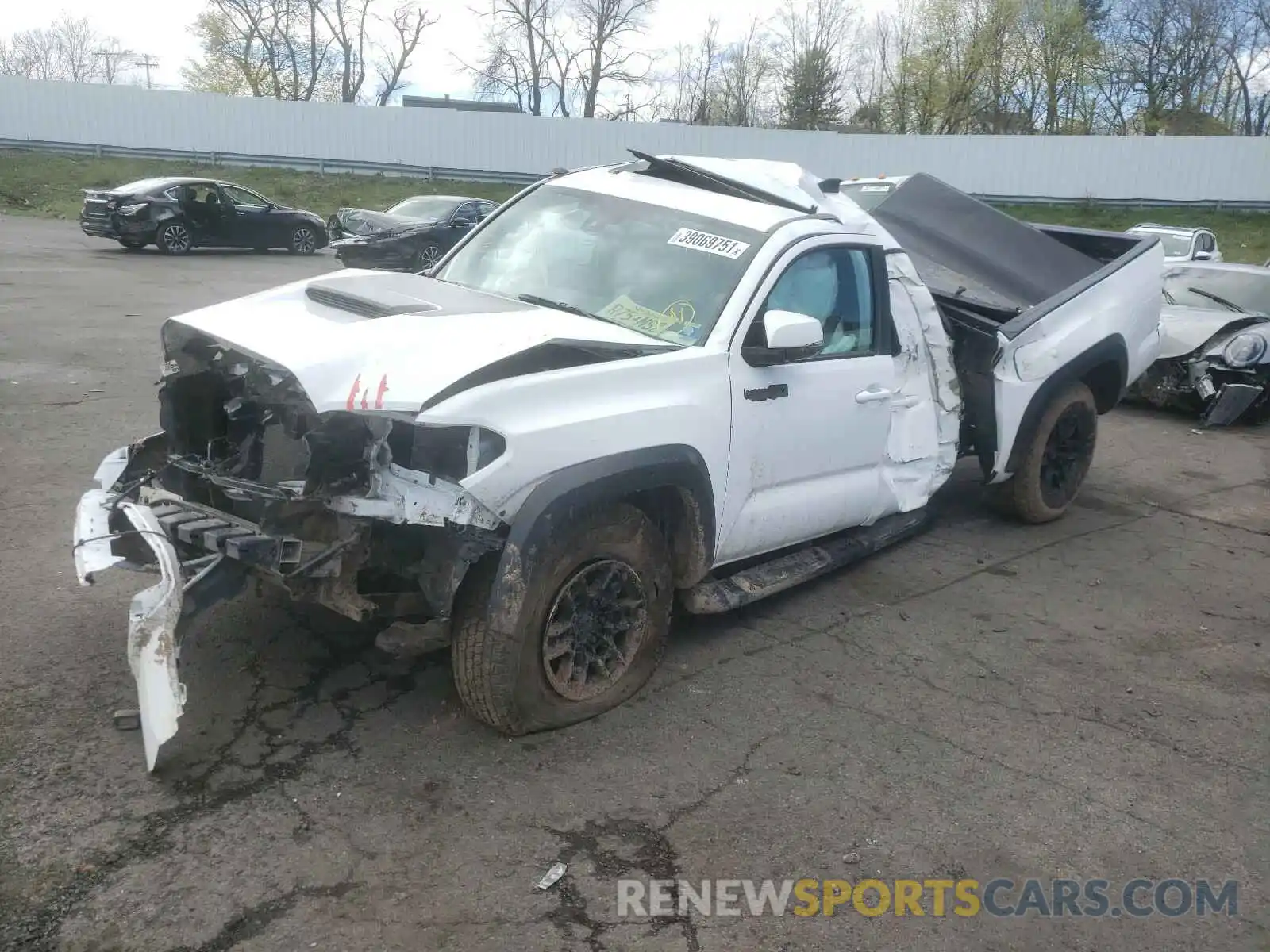 2 Photograph of a damaged car 5TFCZ5AN1LX235934 TOYOTA TACOMA 2020