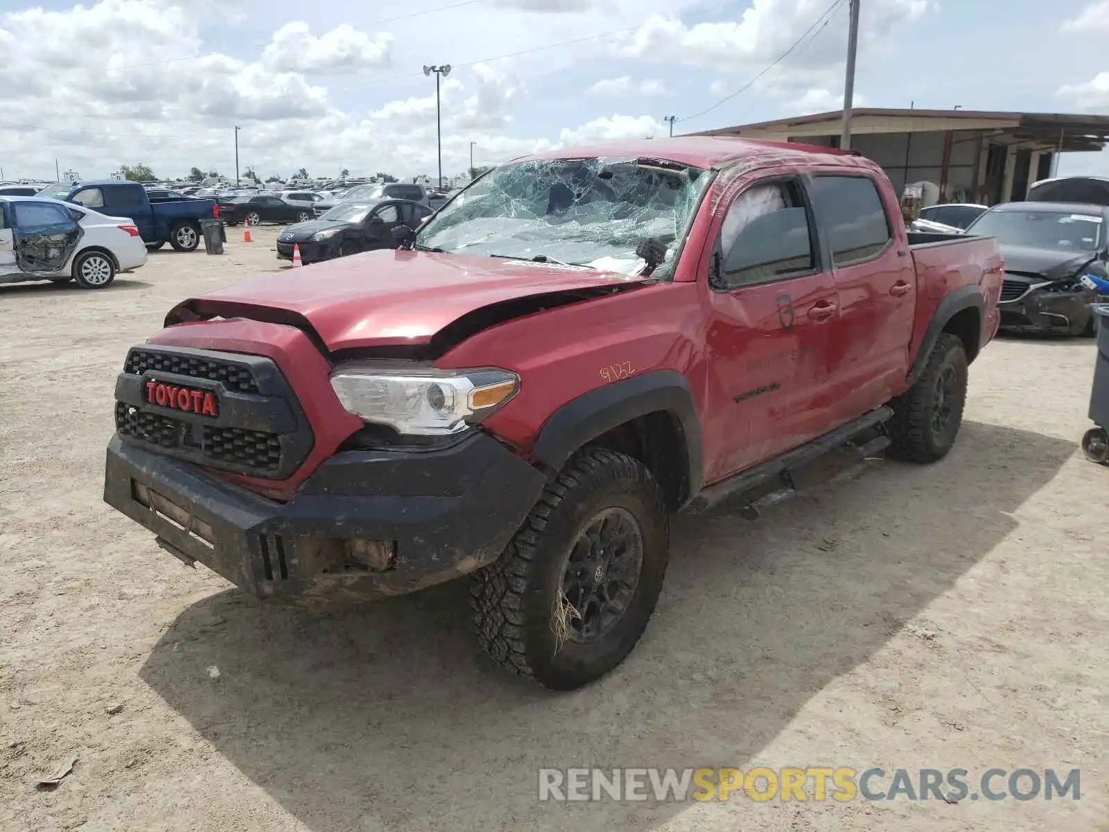 2 Photograph of a damaged car 5TFCZ5AN1LX236825 TOYOTA TACOMA 2020