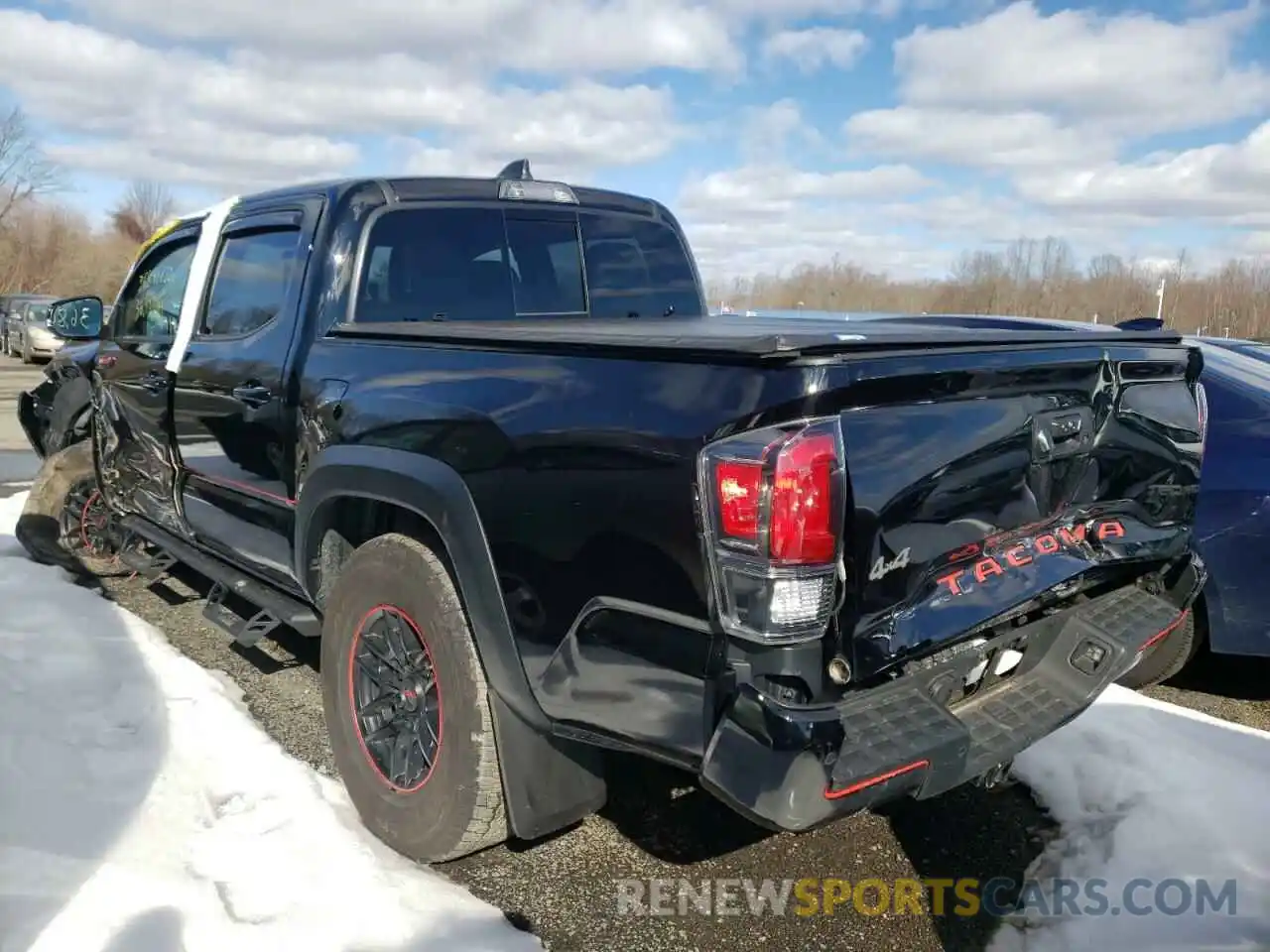 3 Фотография поврежденного автомобиля 5TFCZ5AN1LX239482 TOYOTA TACOMA 2020