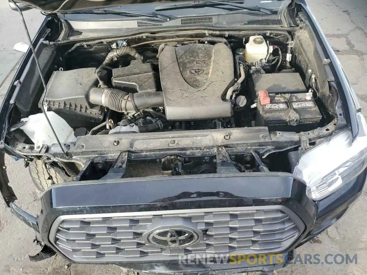 7 Photograph of a damaged car 5TFCZ5AN1LX242091 TOYOTA TACOMA 2020