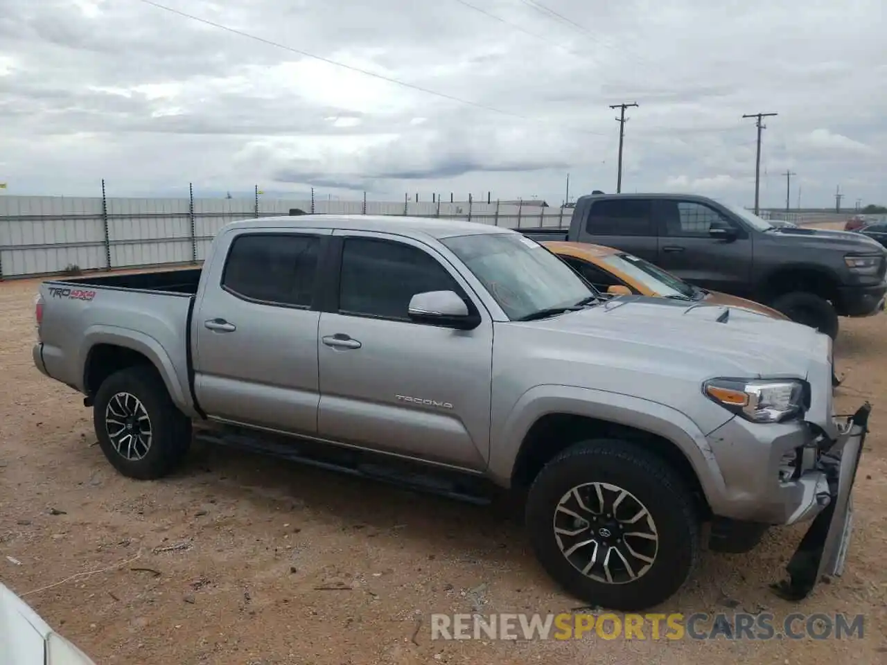 9 Photograph of a damaged car 5TFCZ5AN1LX242950 TOYOTA TACOMA 2020