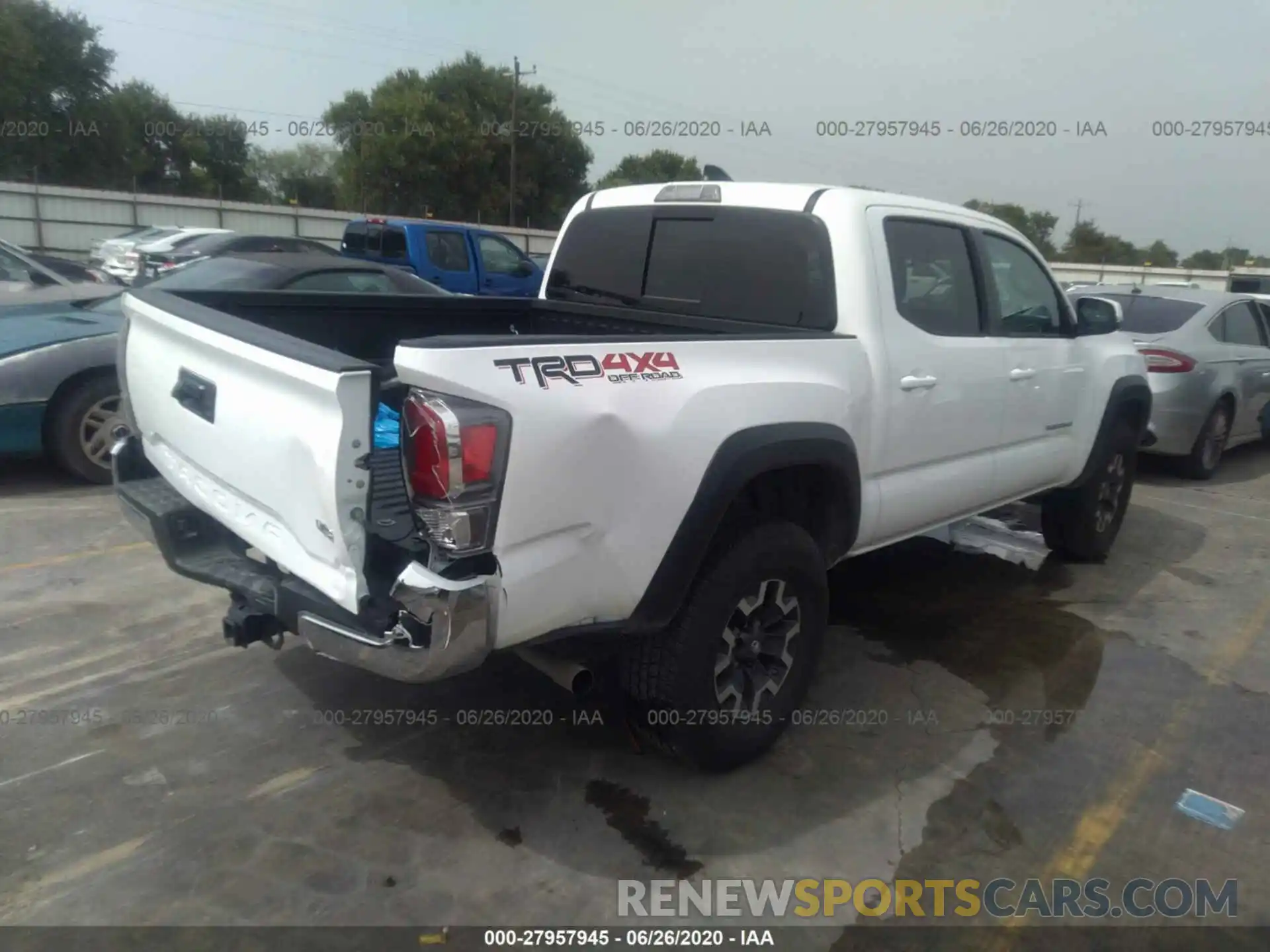 4 Фотография поврежденного автомобиля 5TFCZ5AN2LX222786 TOYOTA TACOMA 2020