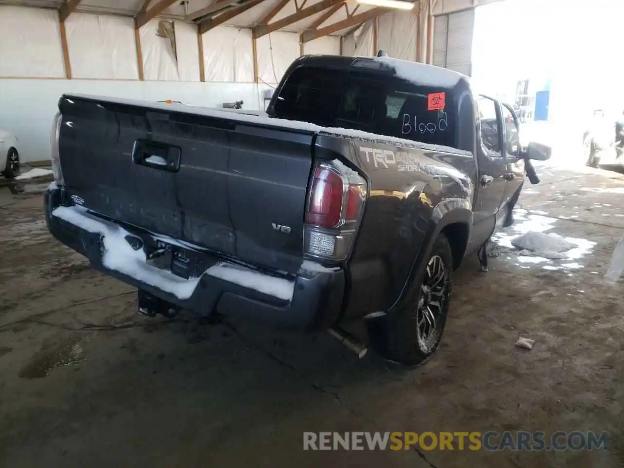 4 Photograph of a damaged car 5TFCZ5AN2LX223503 TOYOTA TACOMA 2020