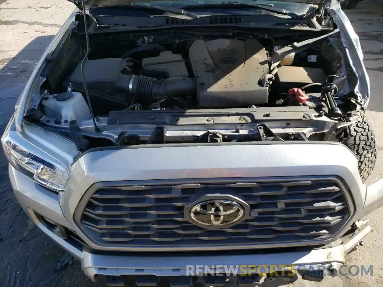 7 Photograph of a damaged car 5TFCZ5AN2LX223694 TOYOTA TACOMA 2020