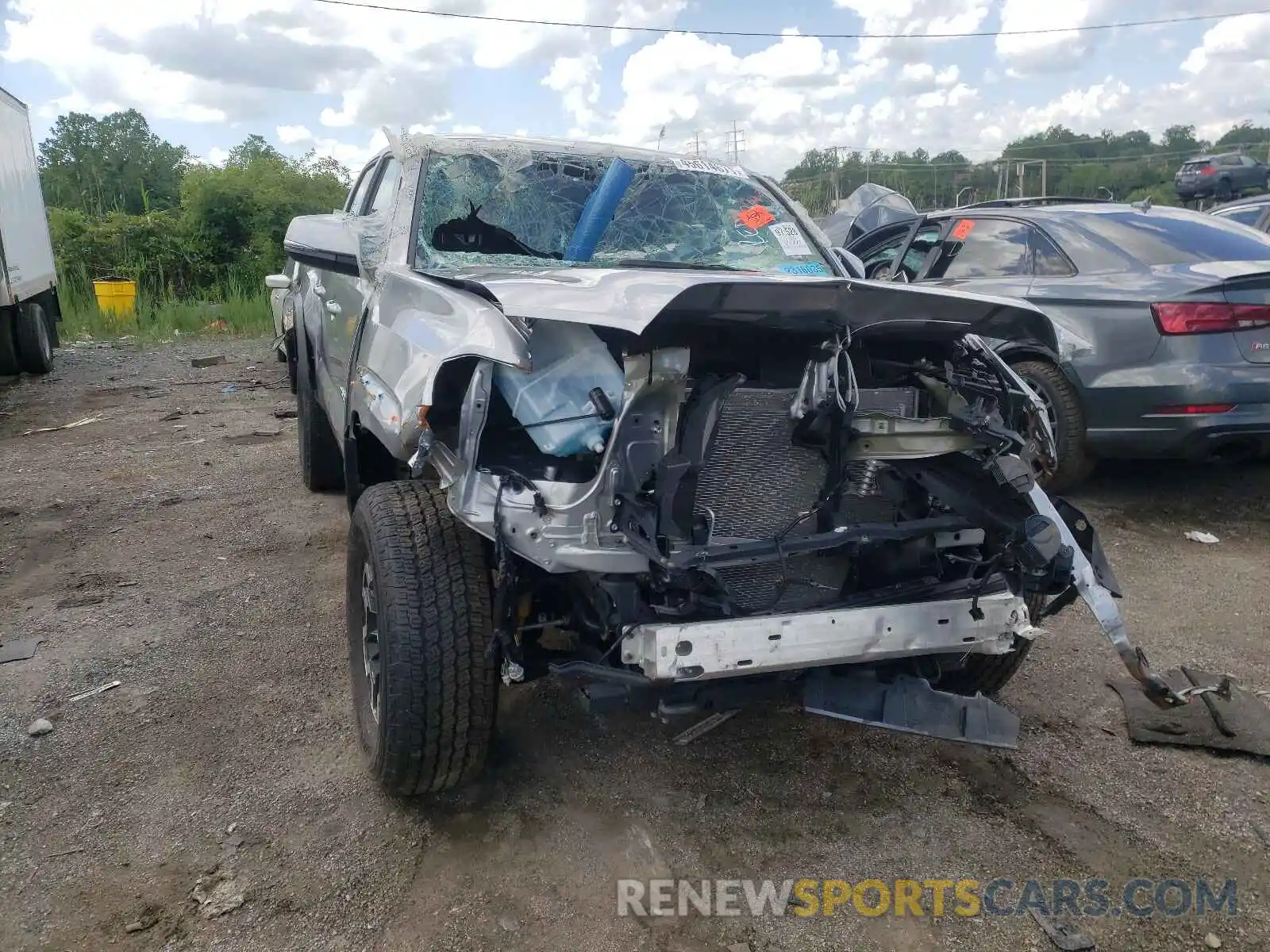 1 Photograph of a damaged car 5TFCZ5AN2LX226224 TOYOTA TACOMA 2020