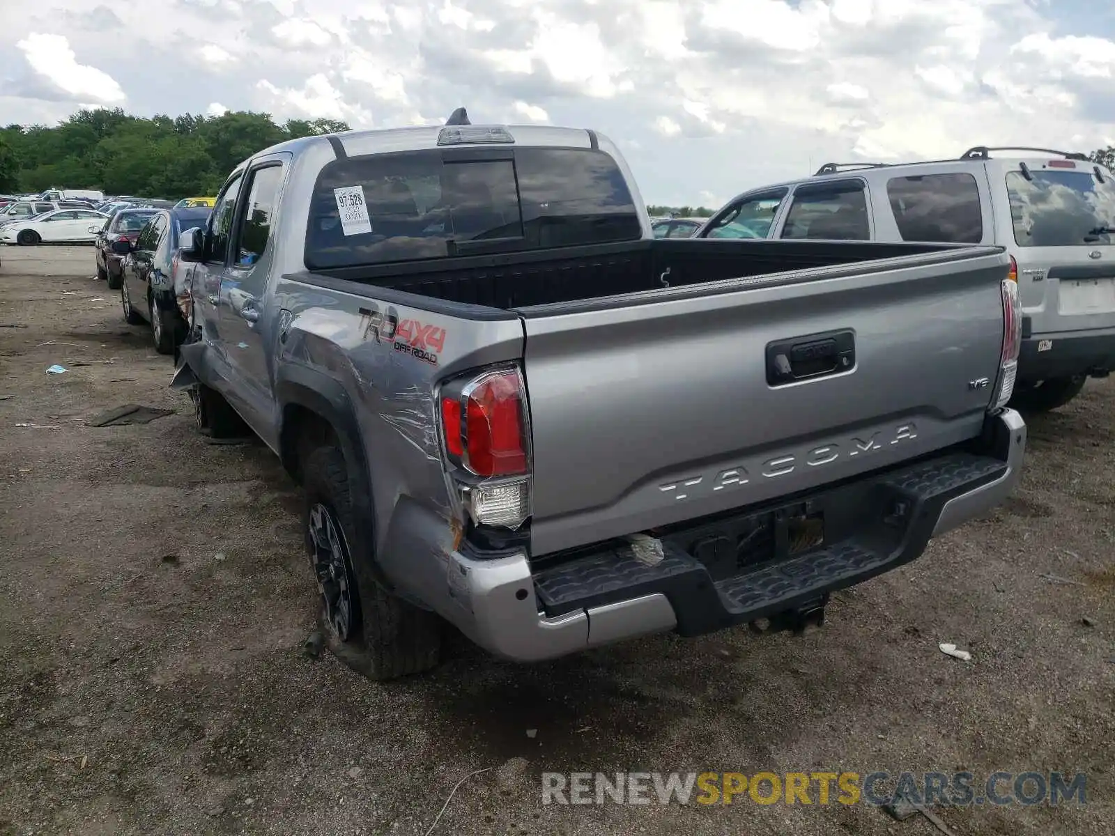 3 Photograph of a damaged car 5TFCZ5AN2LX226224 TOYOTA TACOMA 2020