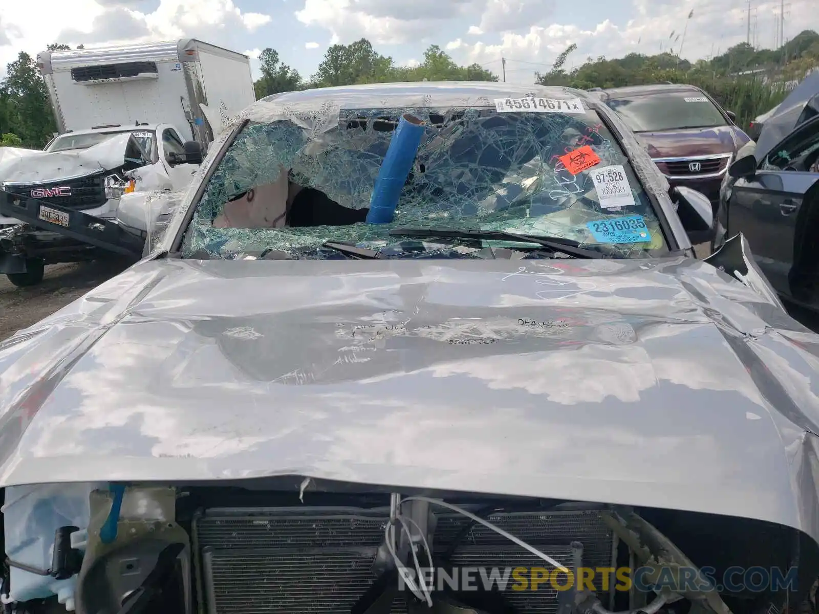 7 Photograph of a damaged car 5TFCZ5AN2LX226224 TOYOTA TACOMA 2020