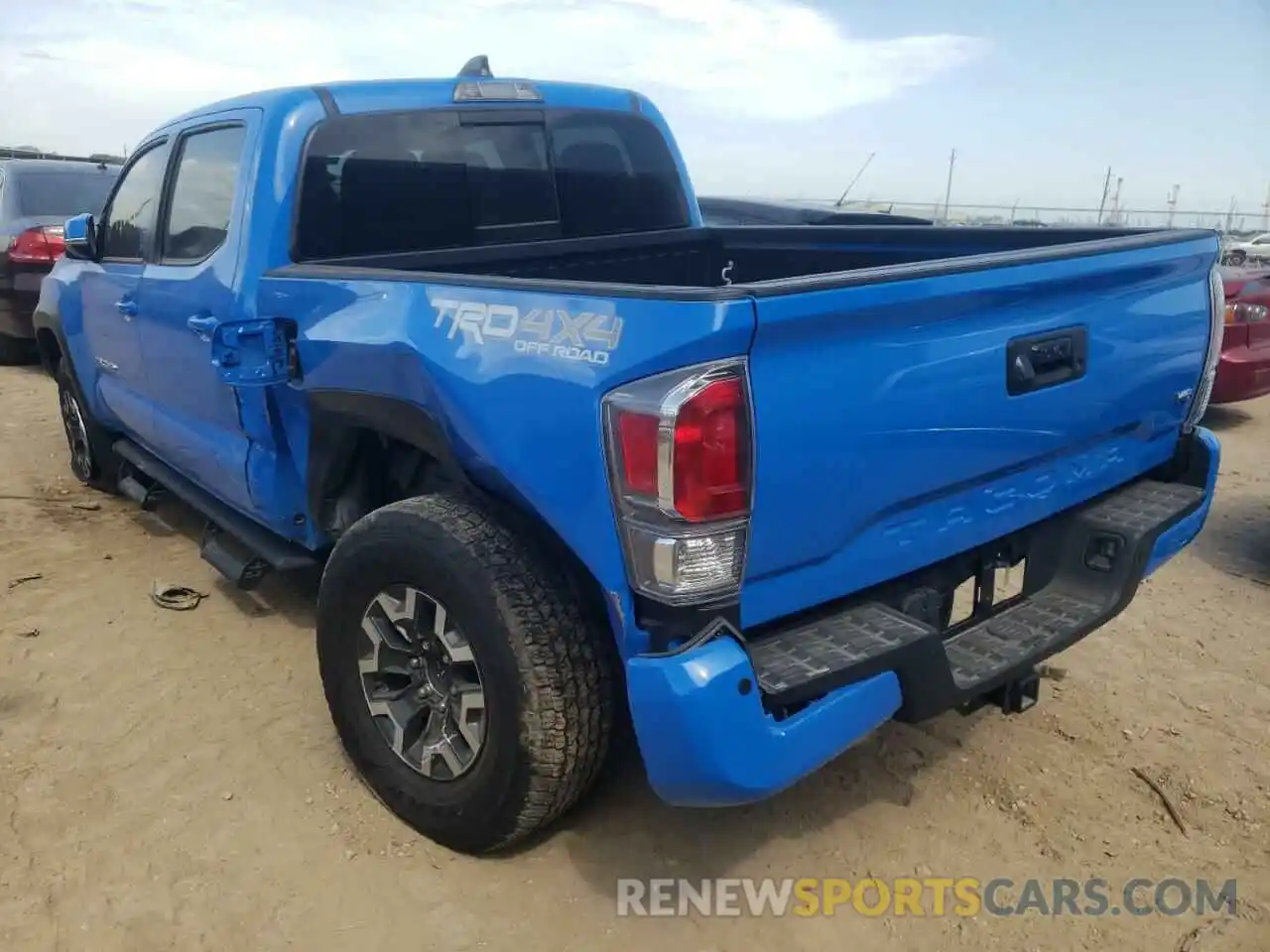 3 Photograph of a damaged car 5TFCZ5AN2LX227969 TOYOTA TACOMA 2020