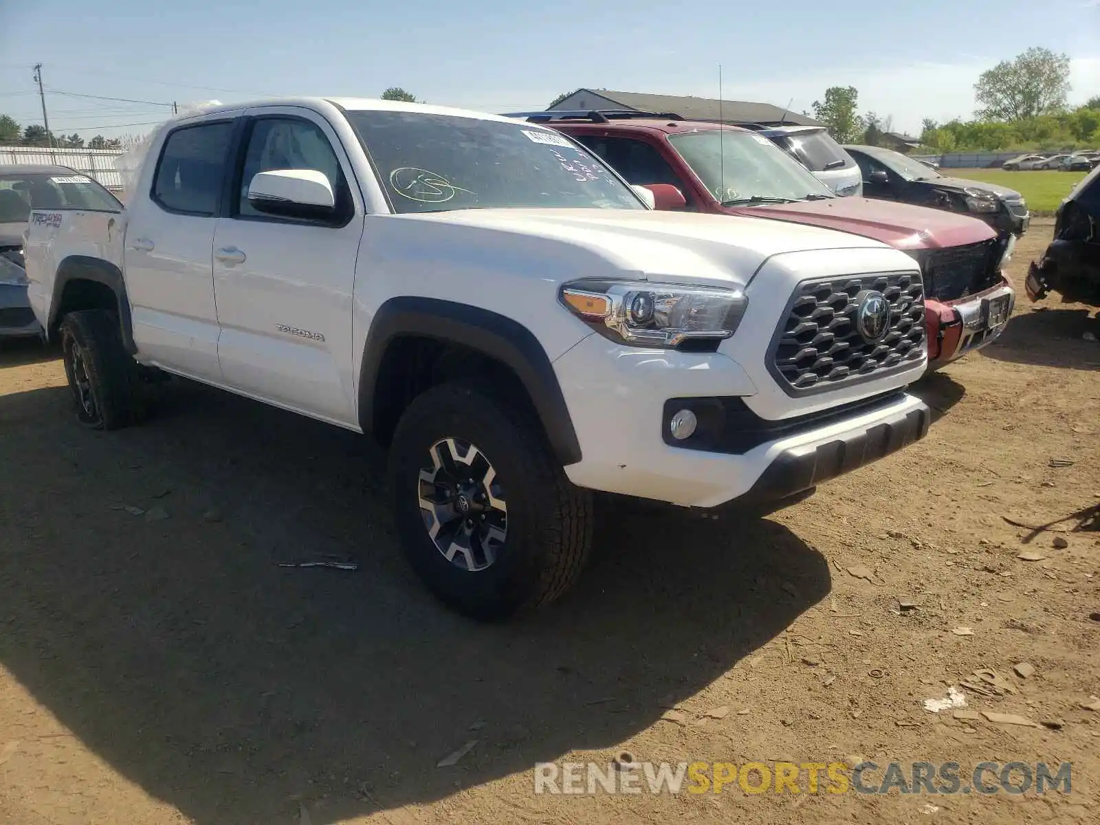 1 Photograph of a damaged car 5TFCZ5AN2LX229981 TOYOTA TACOMA 2020